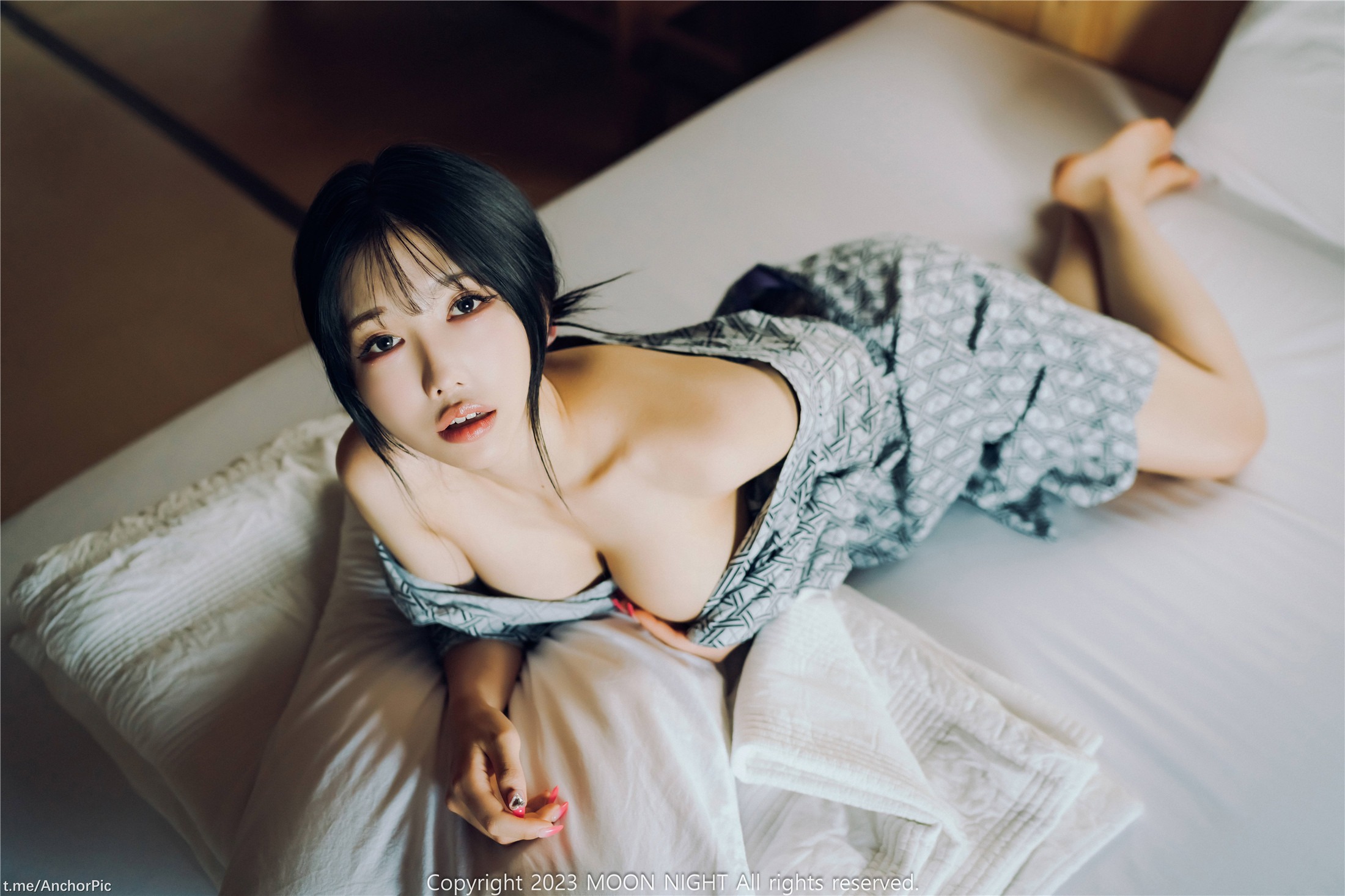 문 나이트 스냅] 윤진 (행운) - 디지털 포토북 84P