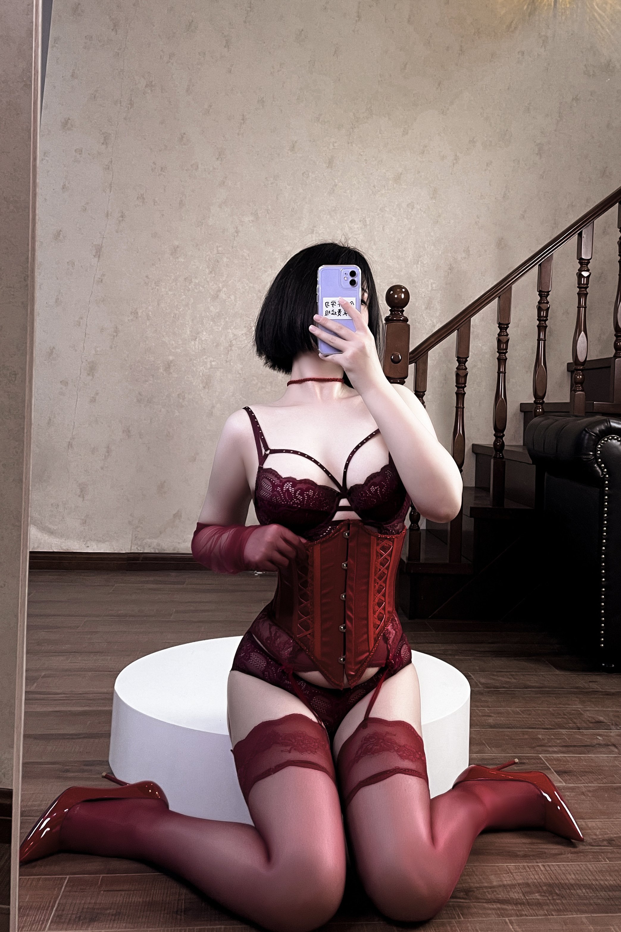 BANBANKO 半半子 – RED 赤紅 Vol.03