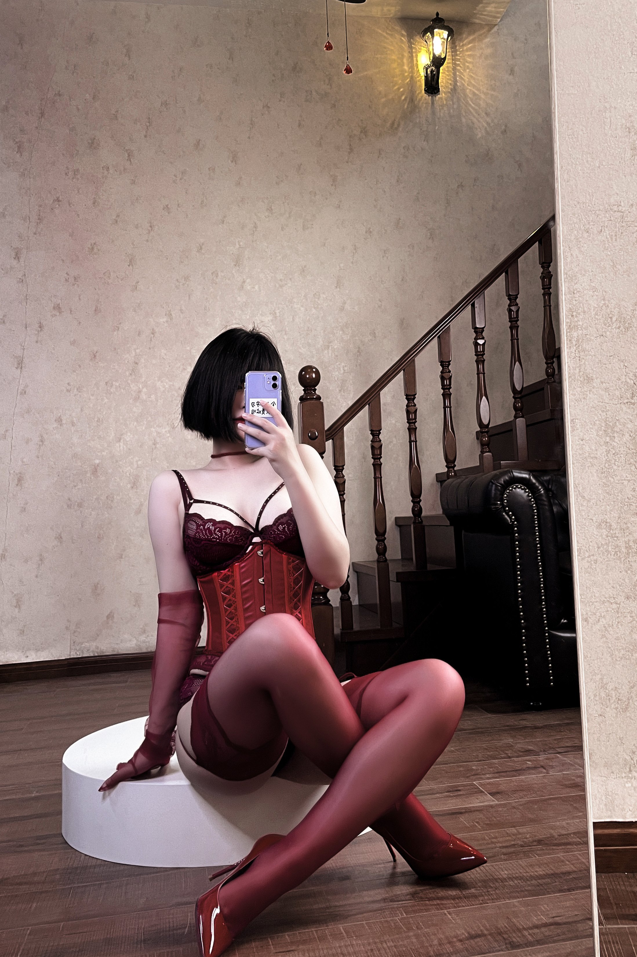 BANBANKO 半半子 – RED 赤紅 Vol.03