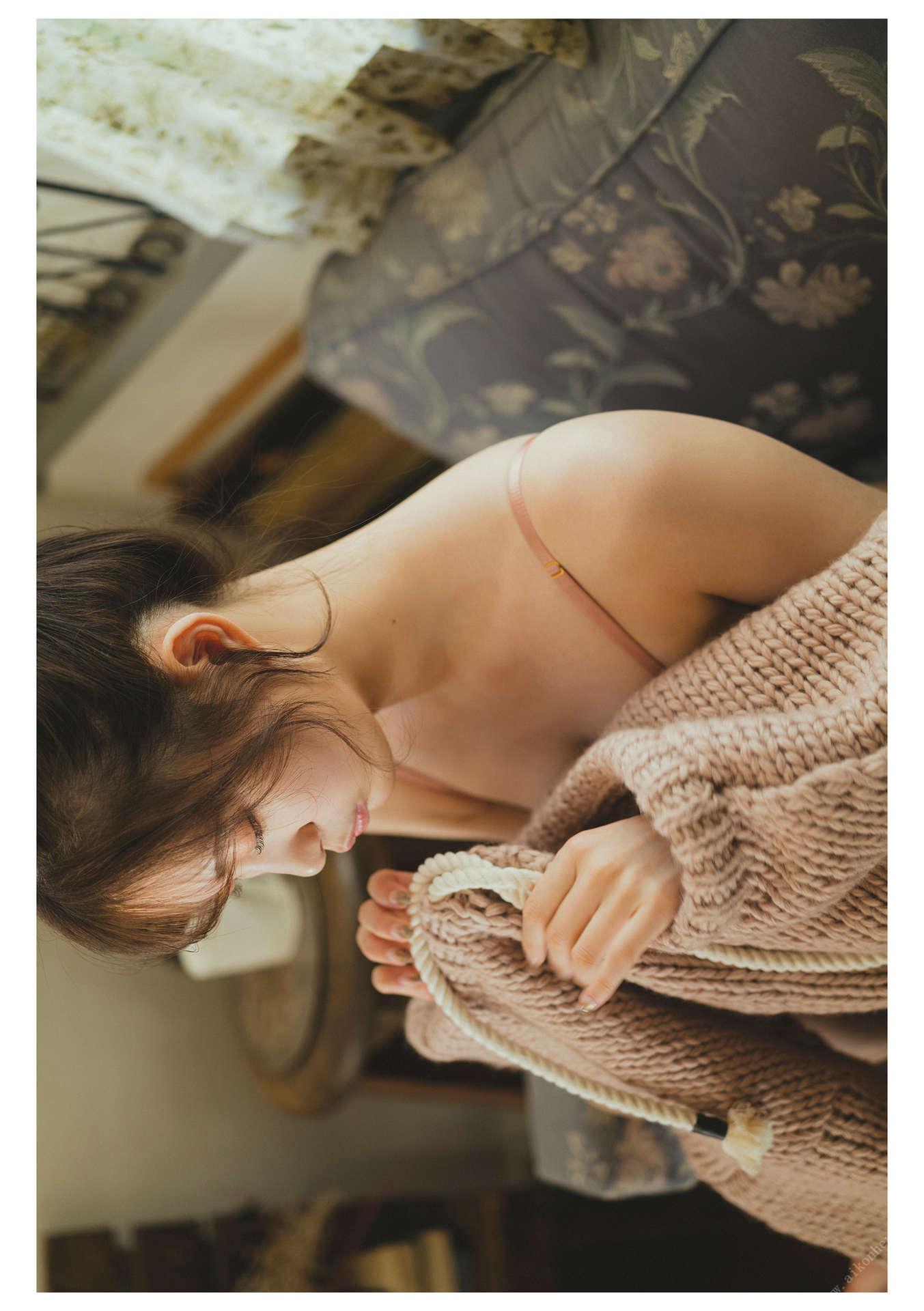 [Photobook] とられち Akari Mitani 美谷朱里 160P