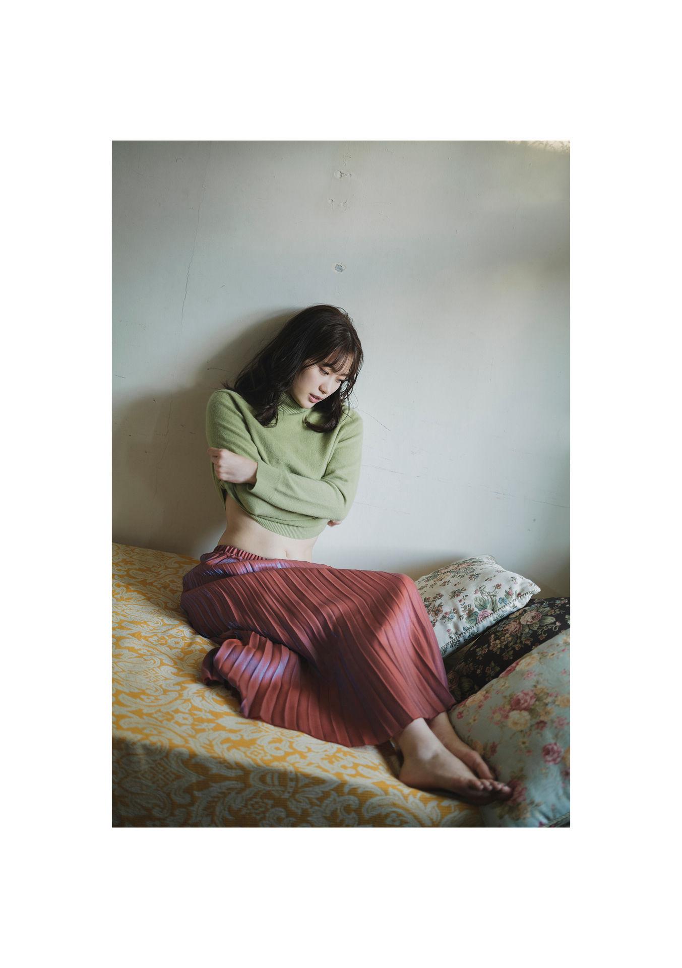 [Photobook] とられち Akari Mitani 美谷朱里 160P