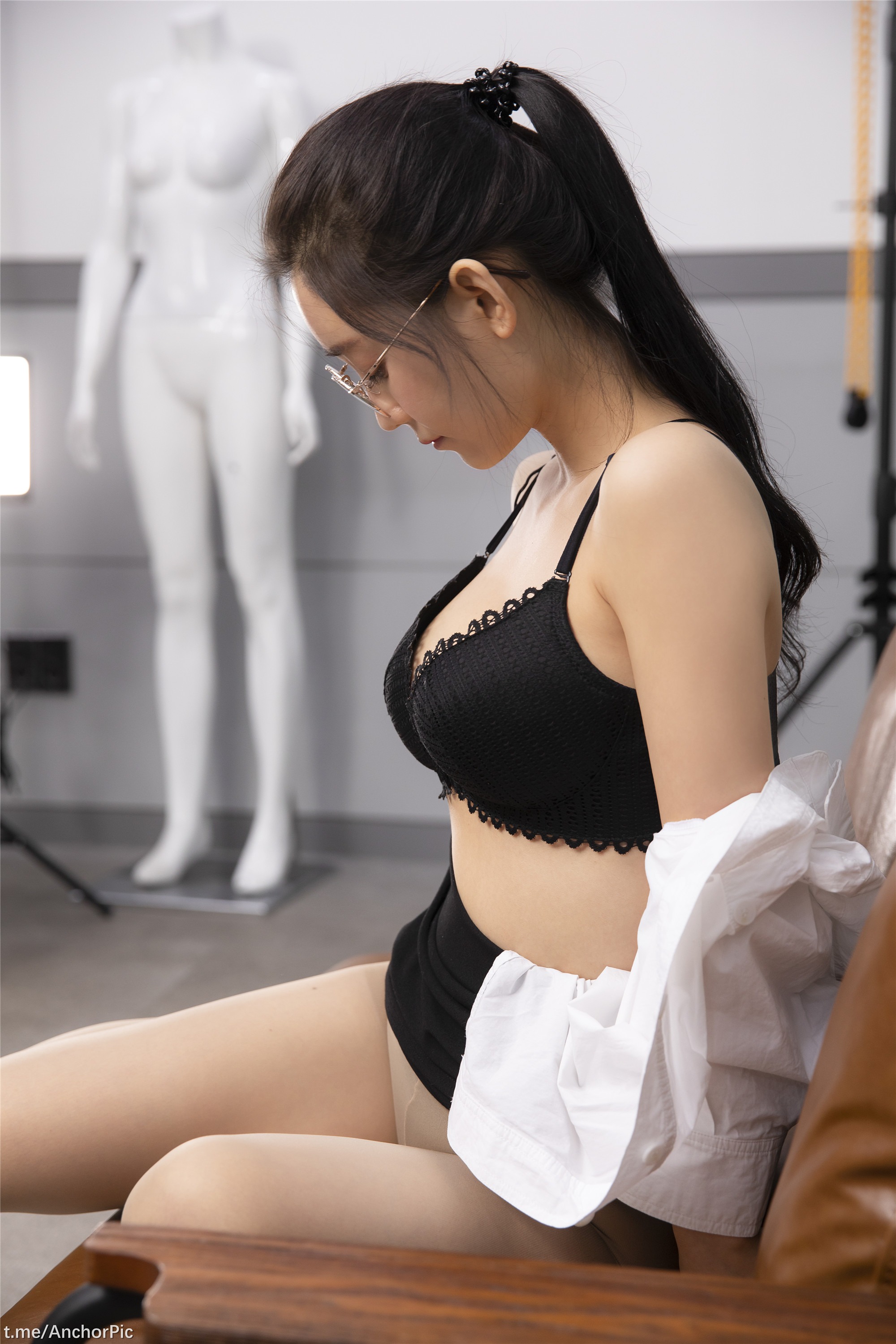 [BUNNY] Lee Ha Kim – A lady in the office S.1 102P