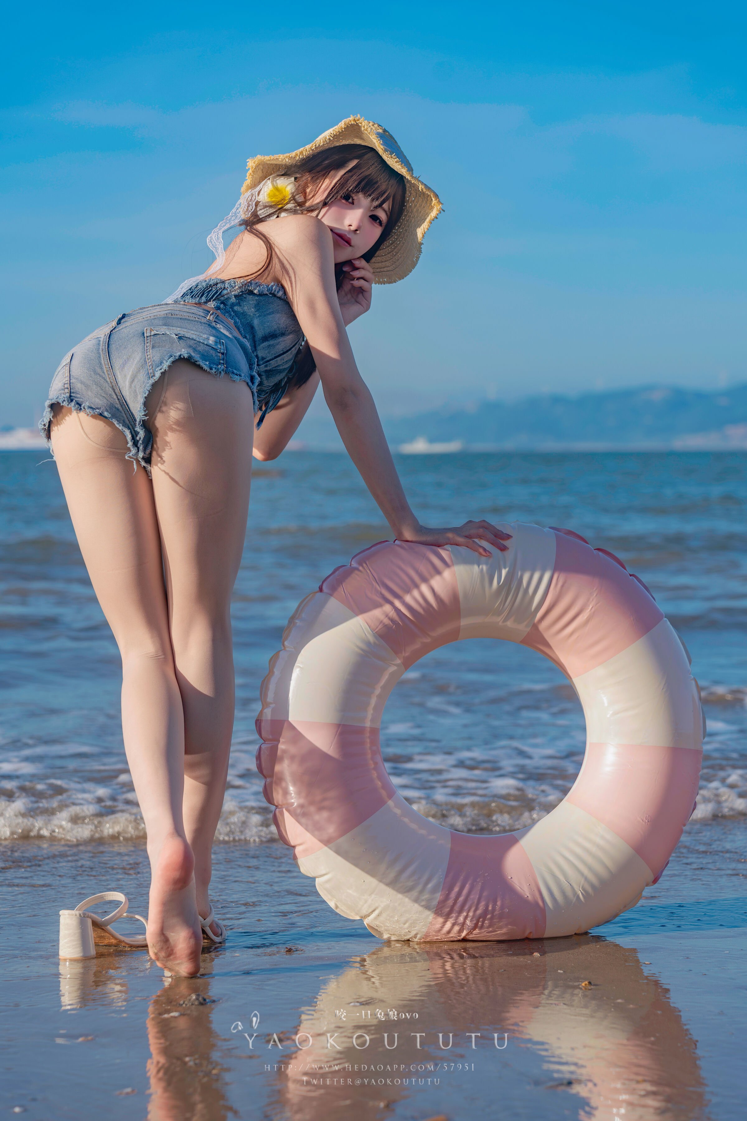 兔娘を一口噛むovo 海の夏日