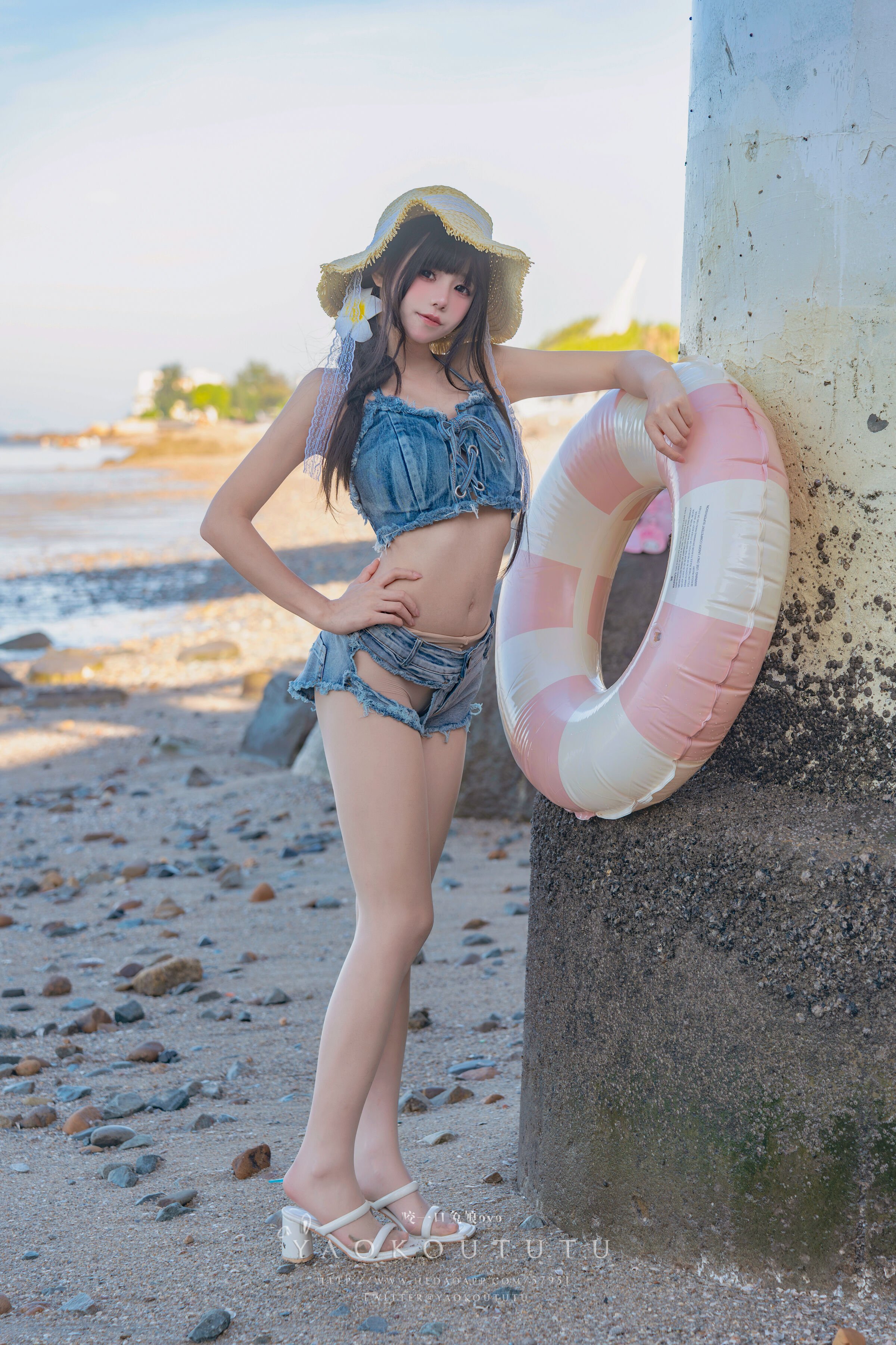 兔娘を一口噛むovo 海の夏日