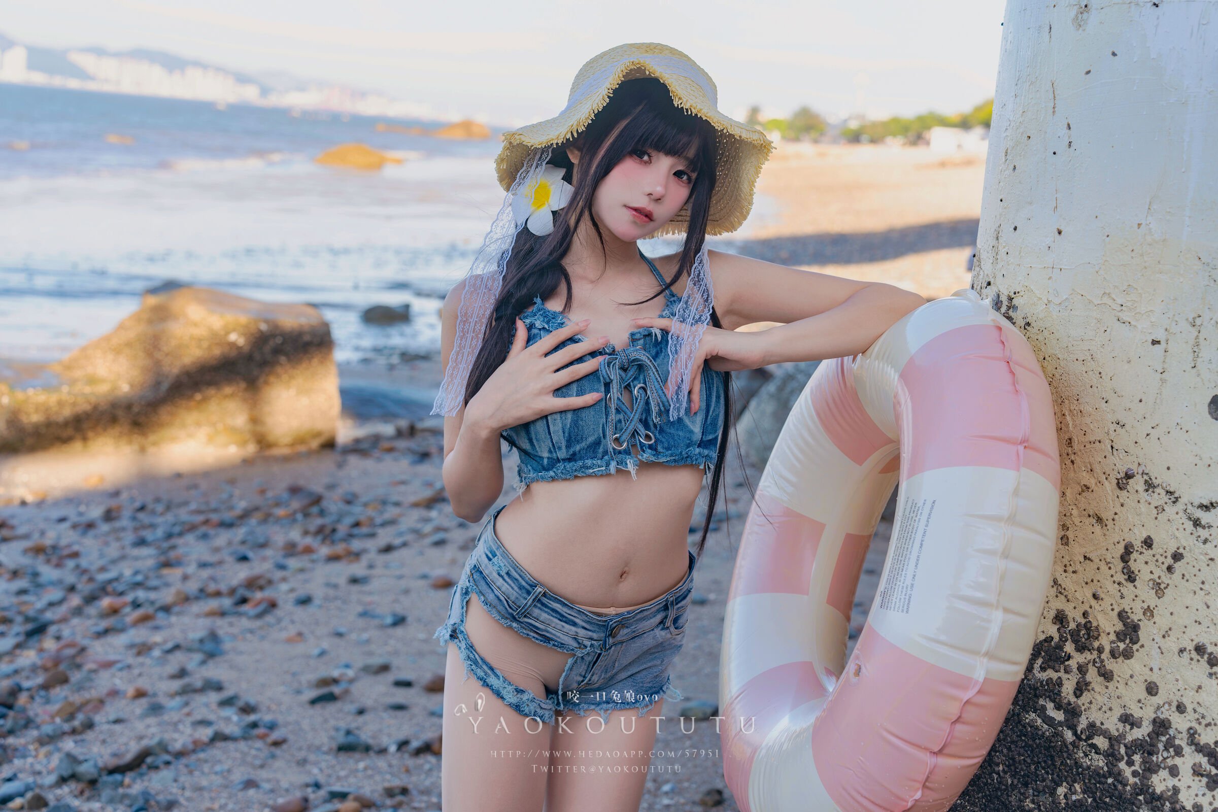 兔娘を一口噛むovo 海の夏日