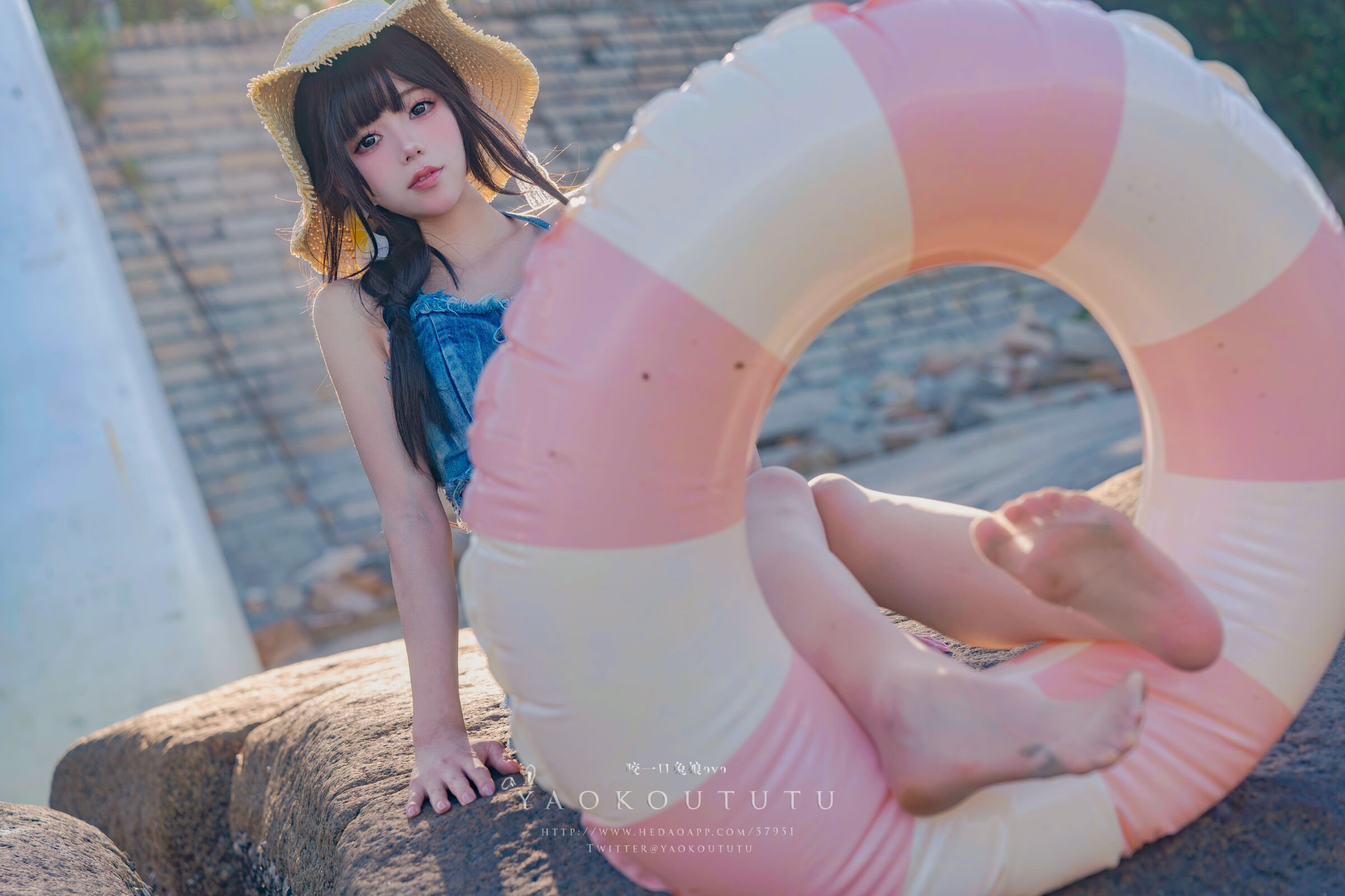 兔娘を一口噛むovo 海の夏日