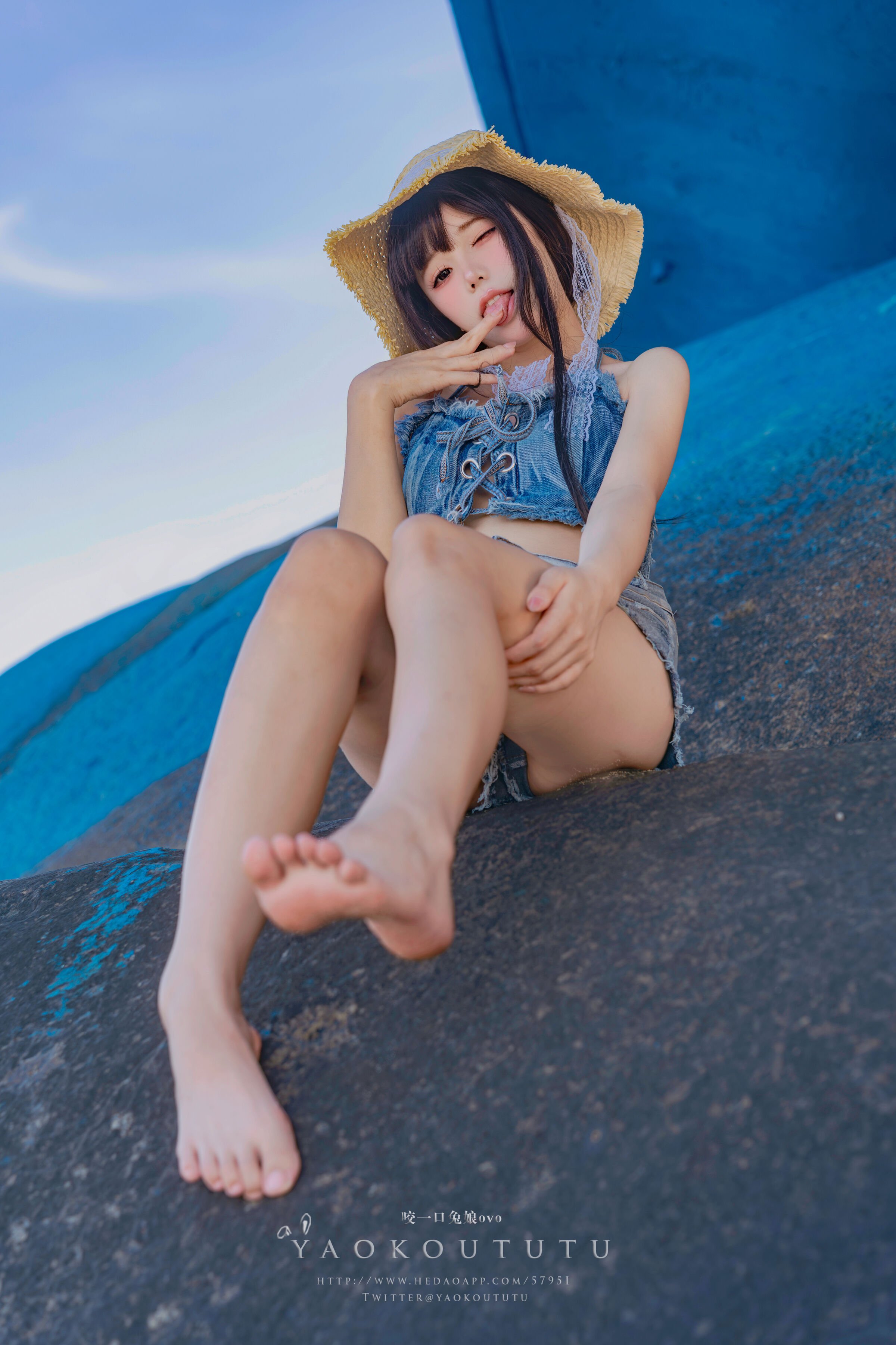 Bite a bunny girl ovo, Summer day of the sea