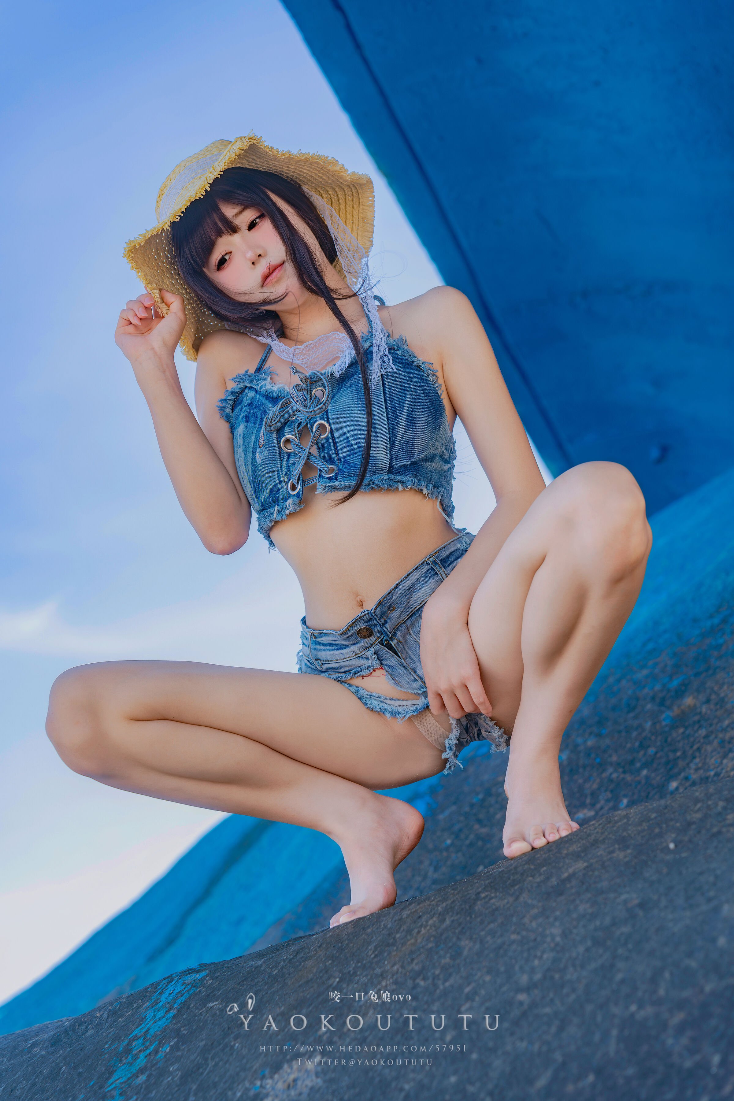 Bite a bunny girl ovo, Summer day of the sea