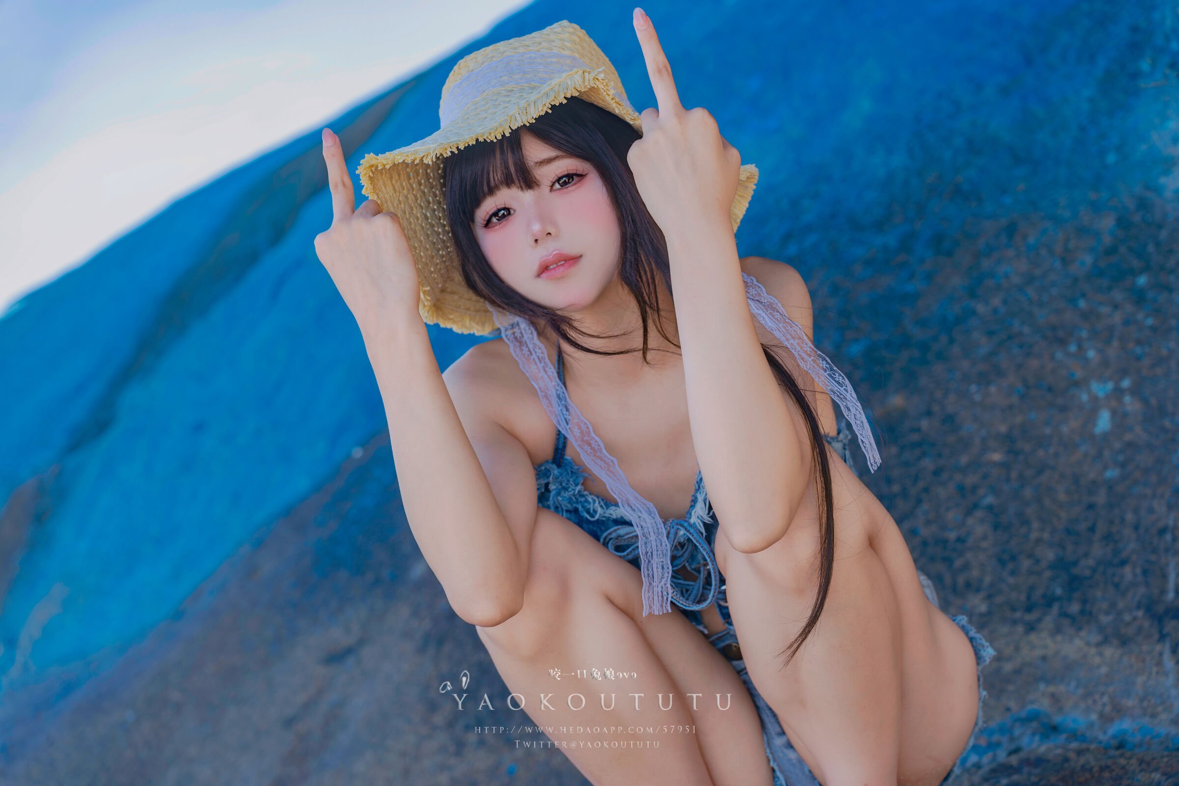 Bite a bunny girl ovo, Summer day of the sea