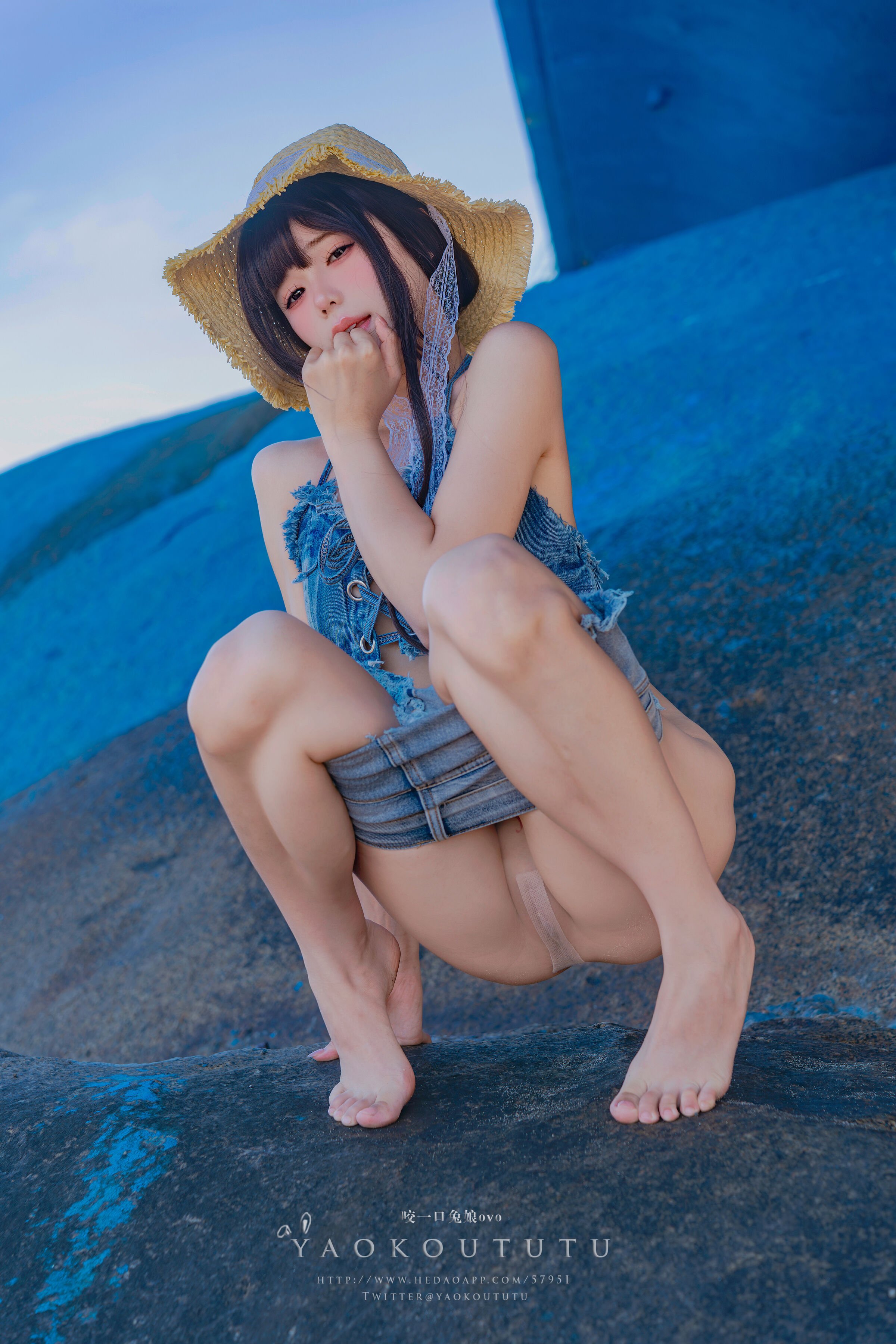 兔娘を一口噛むovo 海の夏日