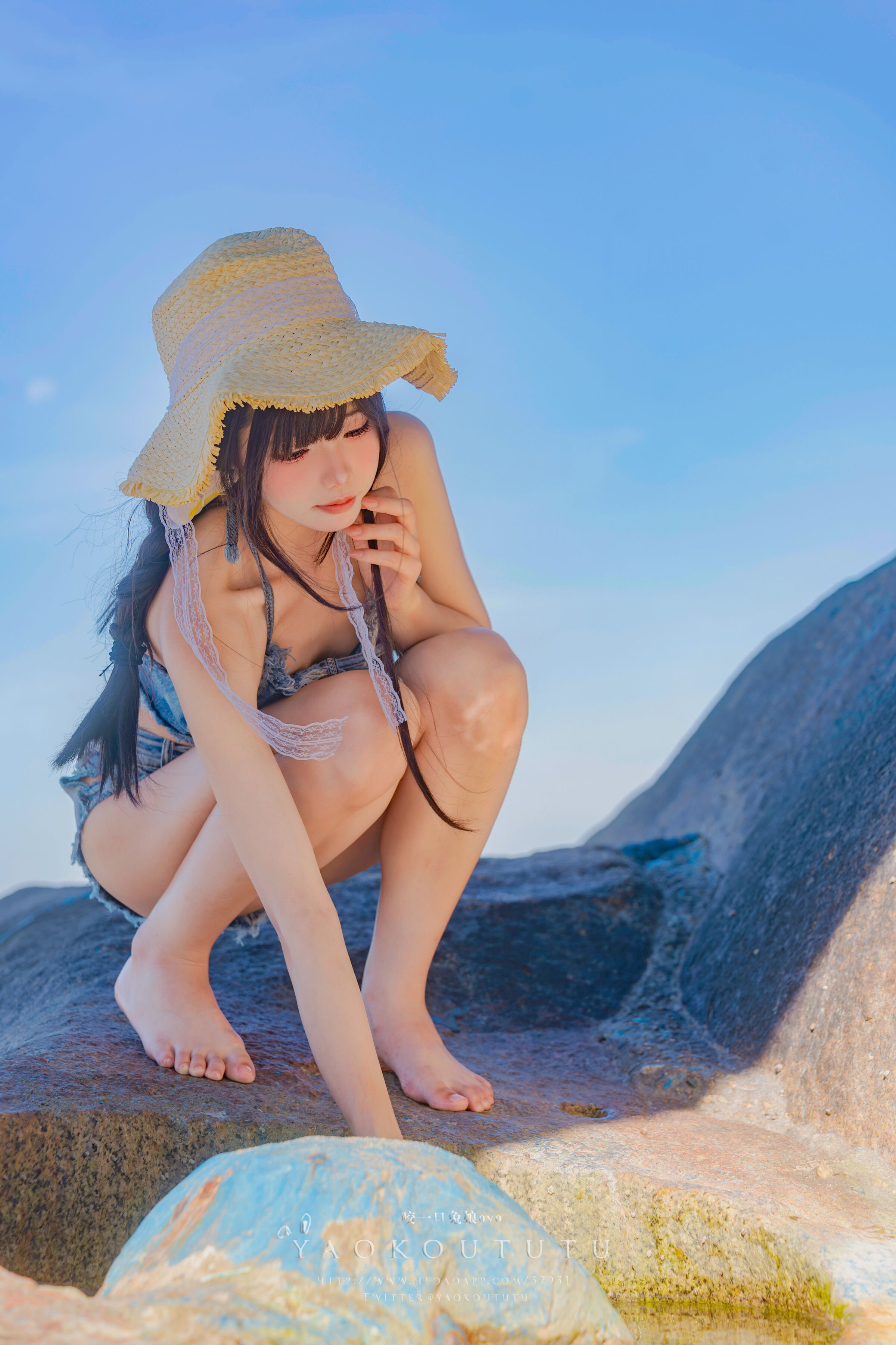 兔娘を一口噛むovo 海の夏日