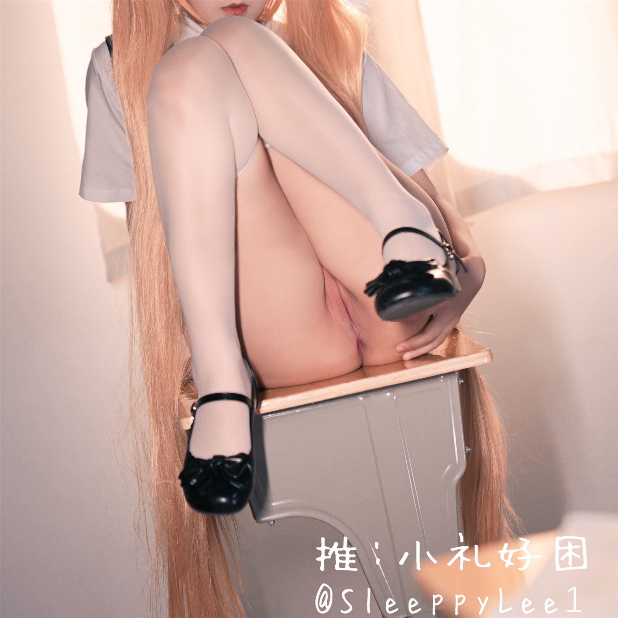 小礼好困 - 秋月爱莉 42P