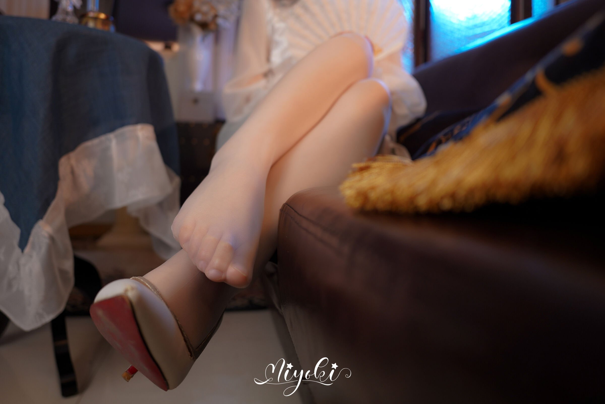 Misaki Suzuki - Phù Thế Hoa Hương Ẩn Toàn Tập (Thượng + Hạ)