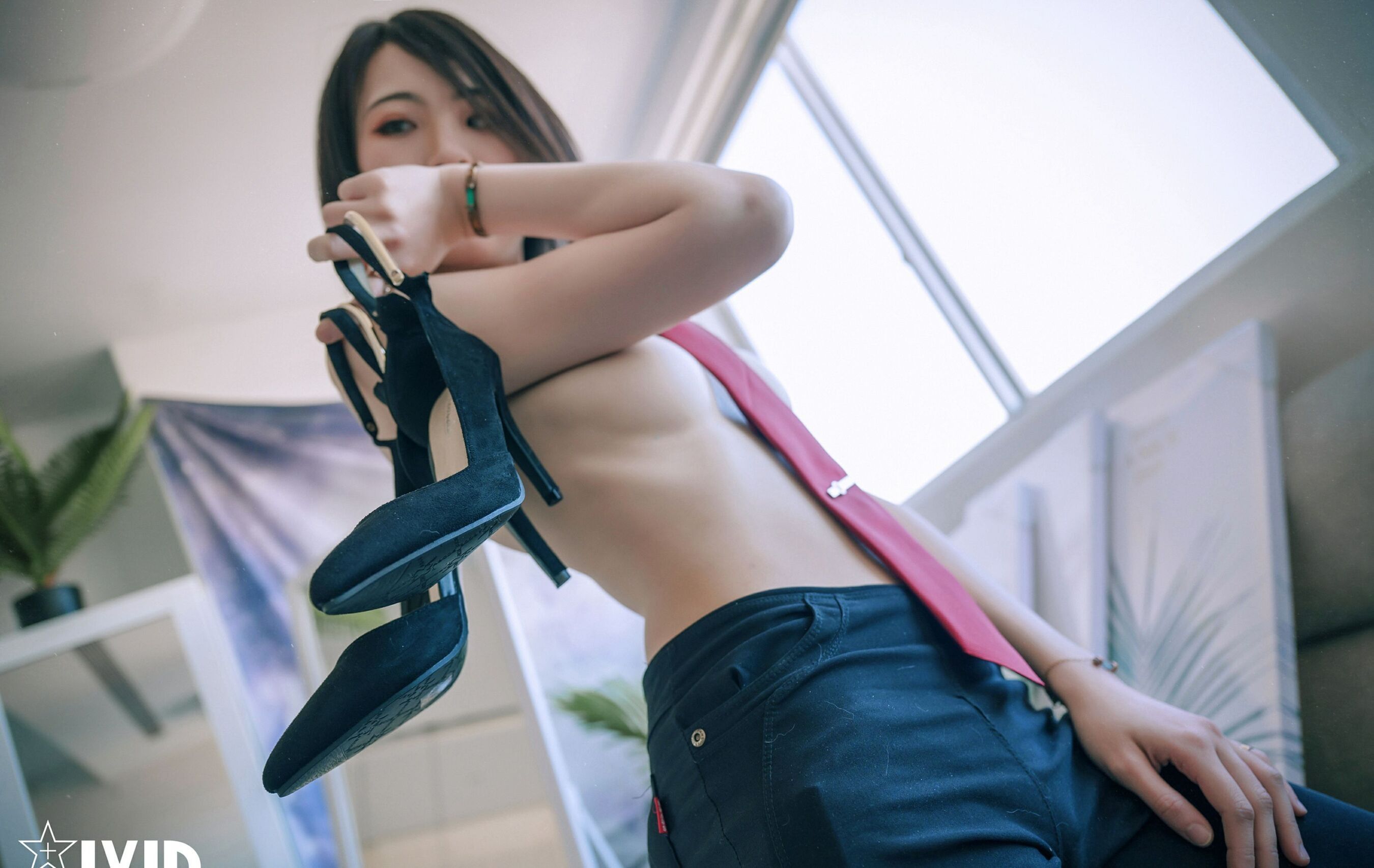 JVID อา黎《บันทึกประจำวันของนักศึกษาฝึกงานที่ทำงานเปลือยกาย》