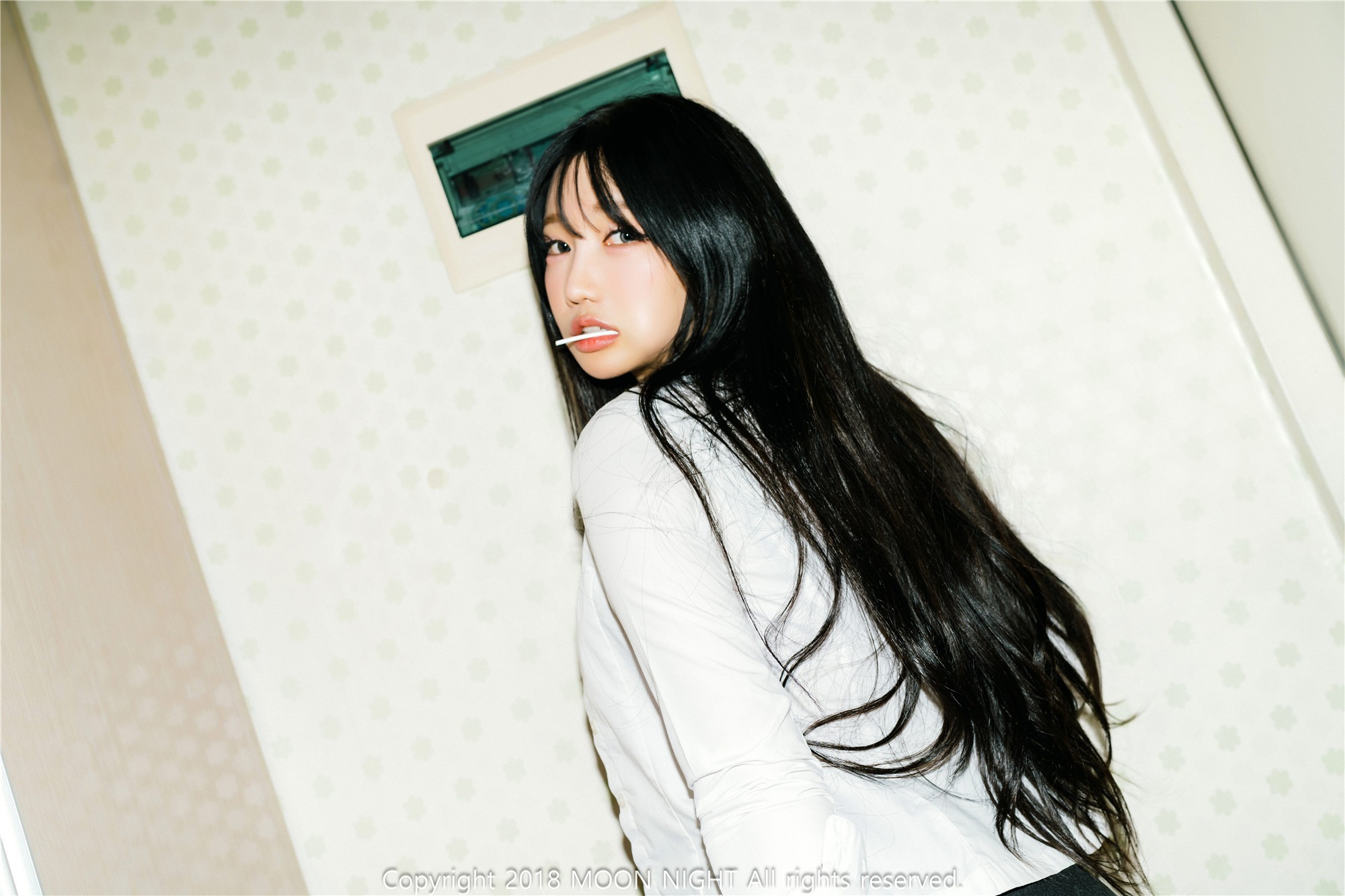 [Moon Night Snap] Yunjin – Taming the bad bitch 75P