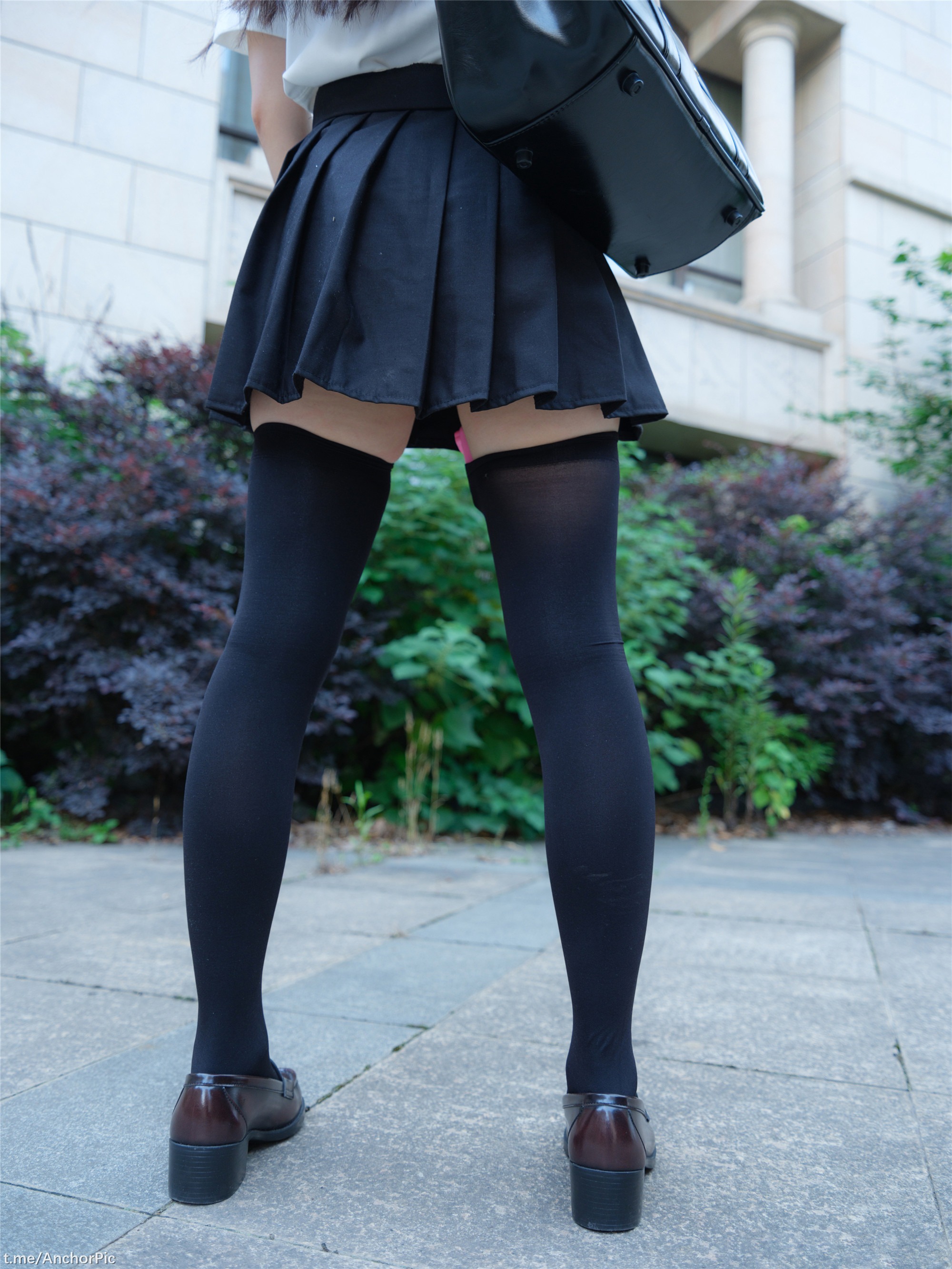 小恩黑制服写真 93P