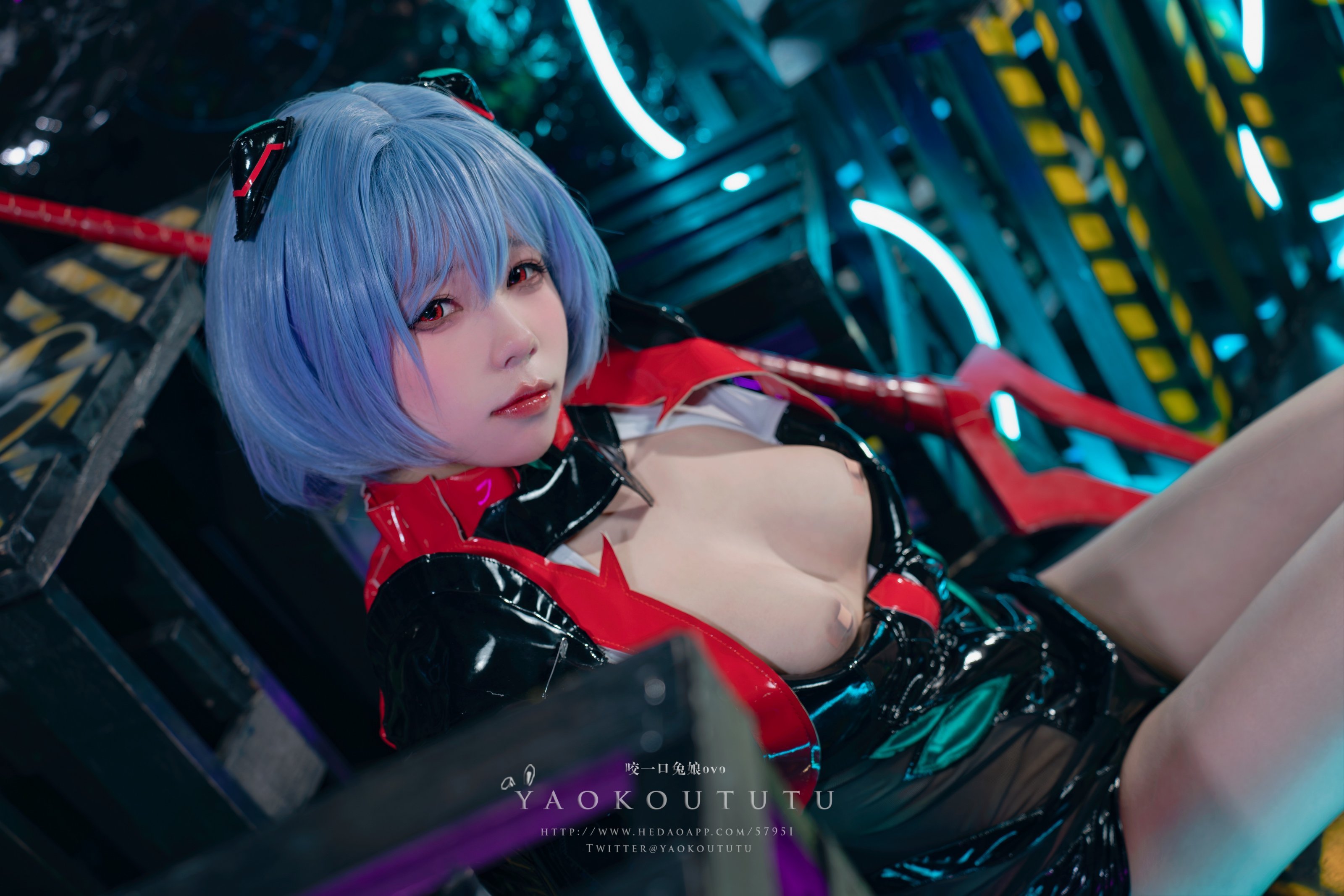 咬一口兔娘ovo - Black Lingbo 黑凌波