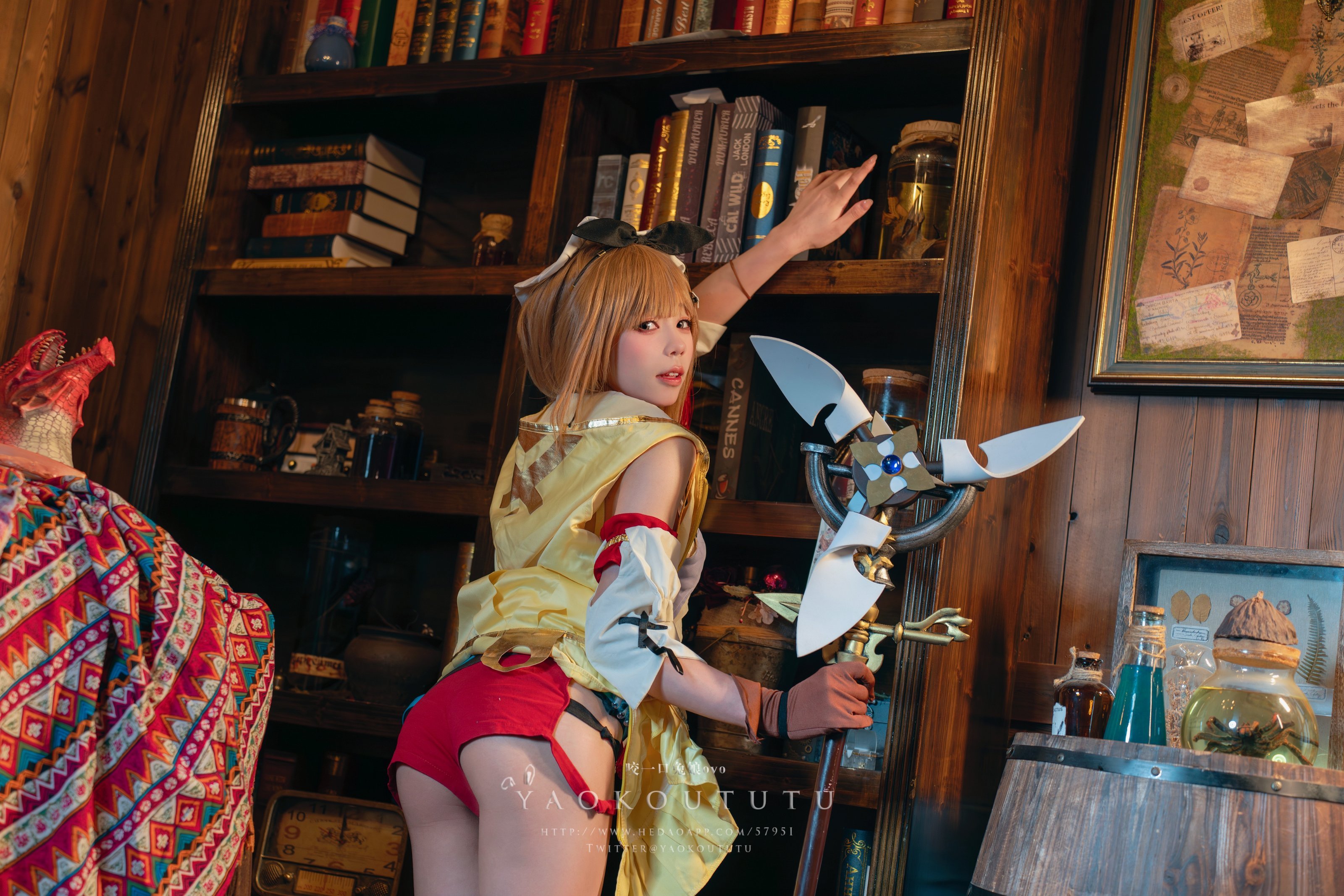 Bite the Rabbit Girl ovo - Ryza's Secret Workshop