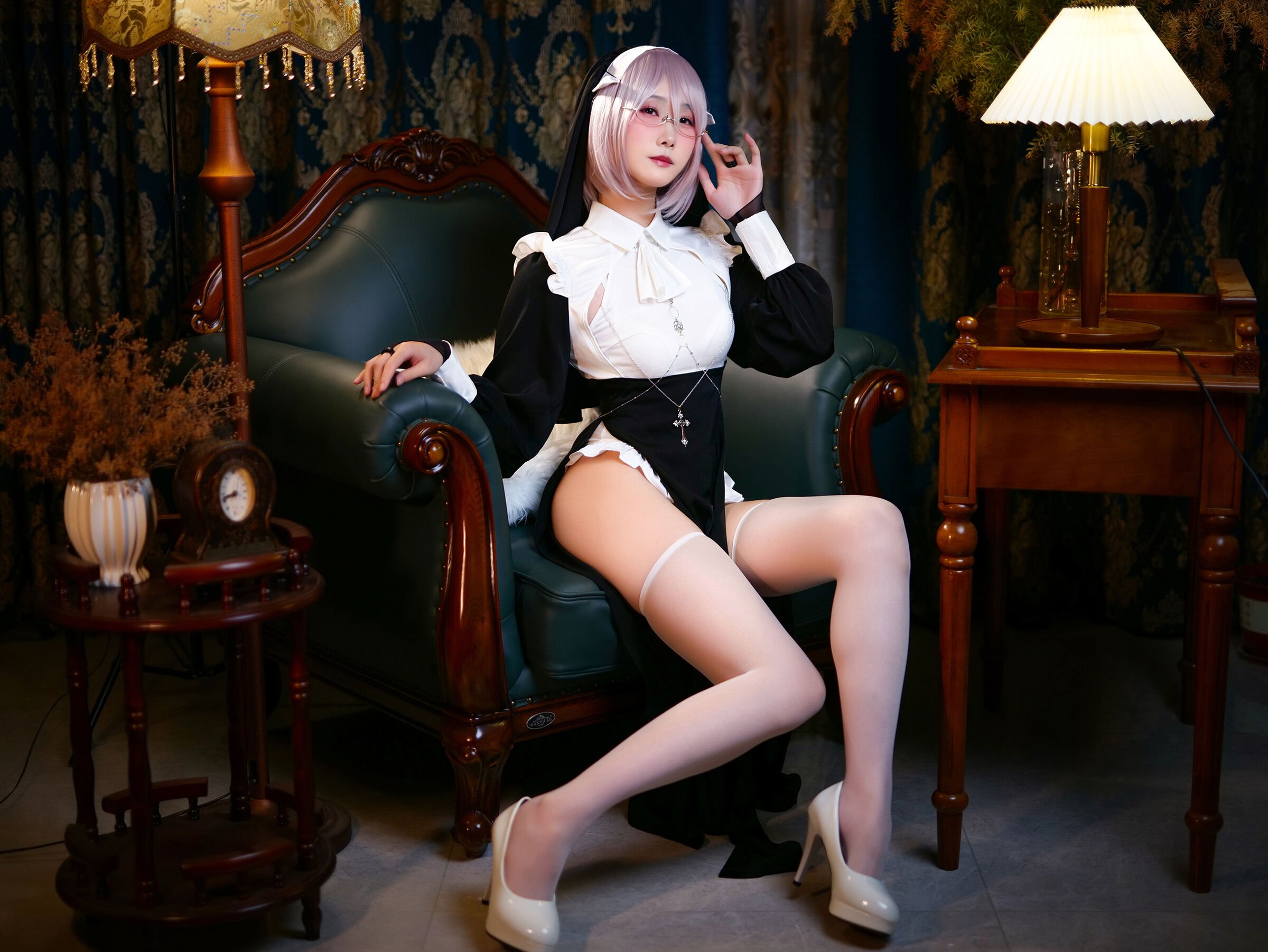 曉美媽 - 癡-修女