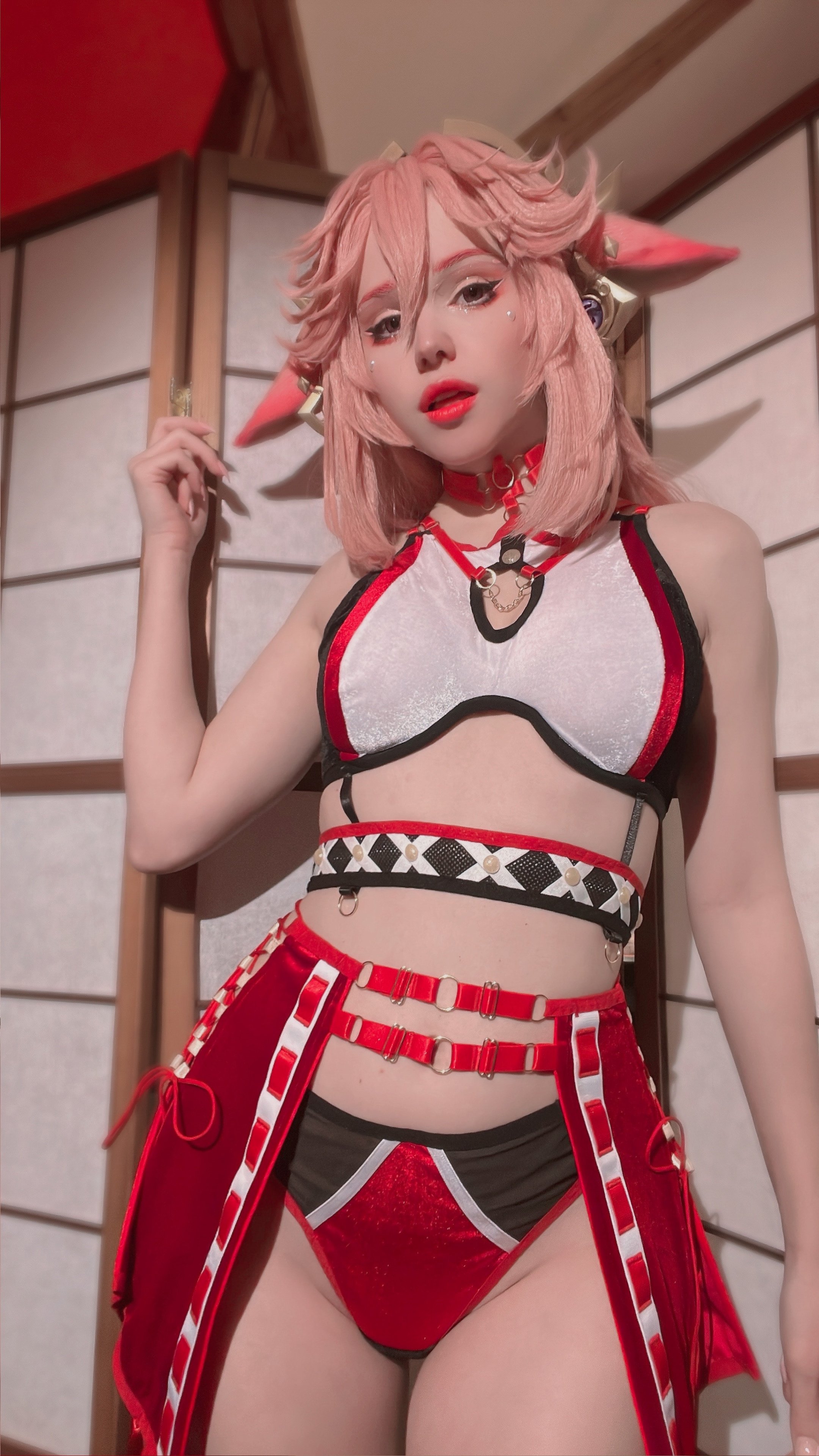 Shirogane Sama - Yae Miko