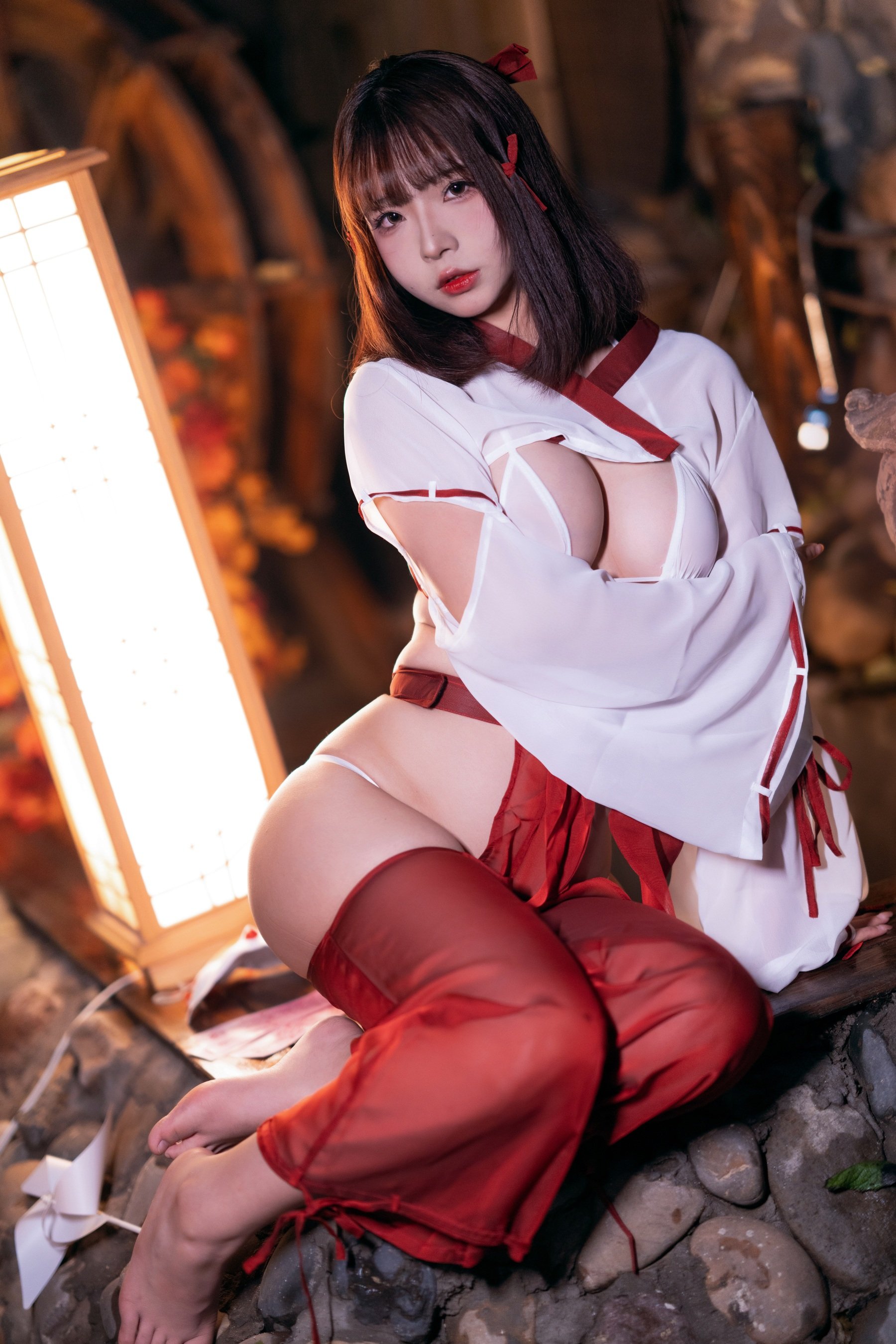 玉匯 - 巫女