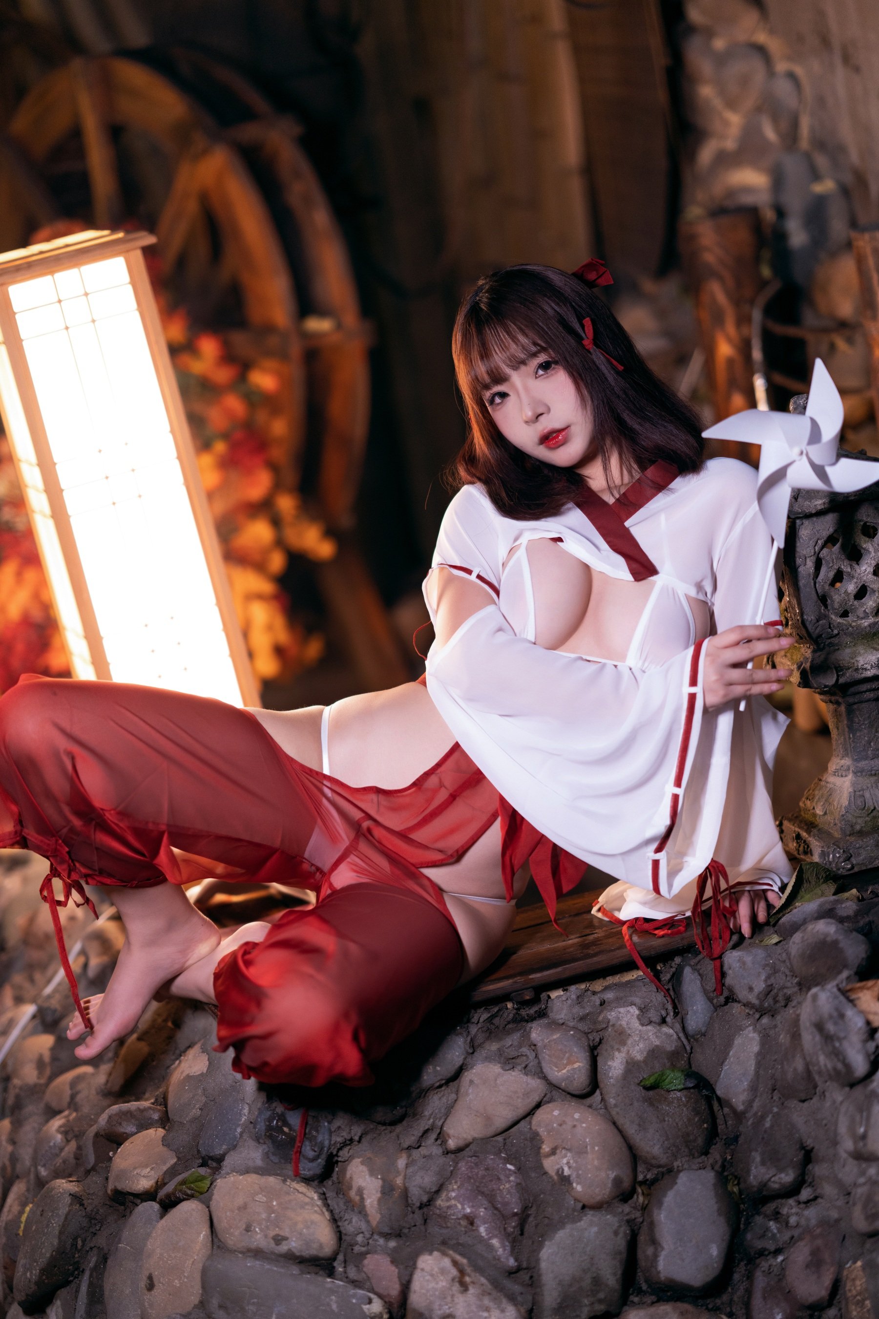 玉匯 - 巫女