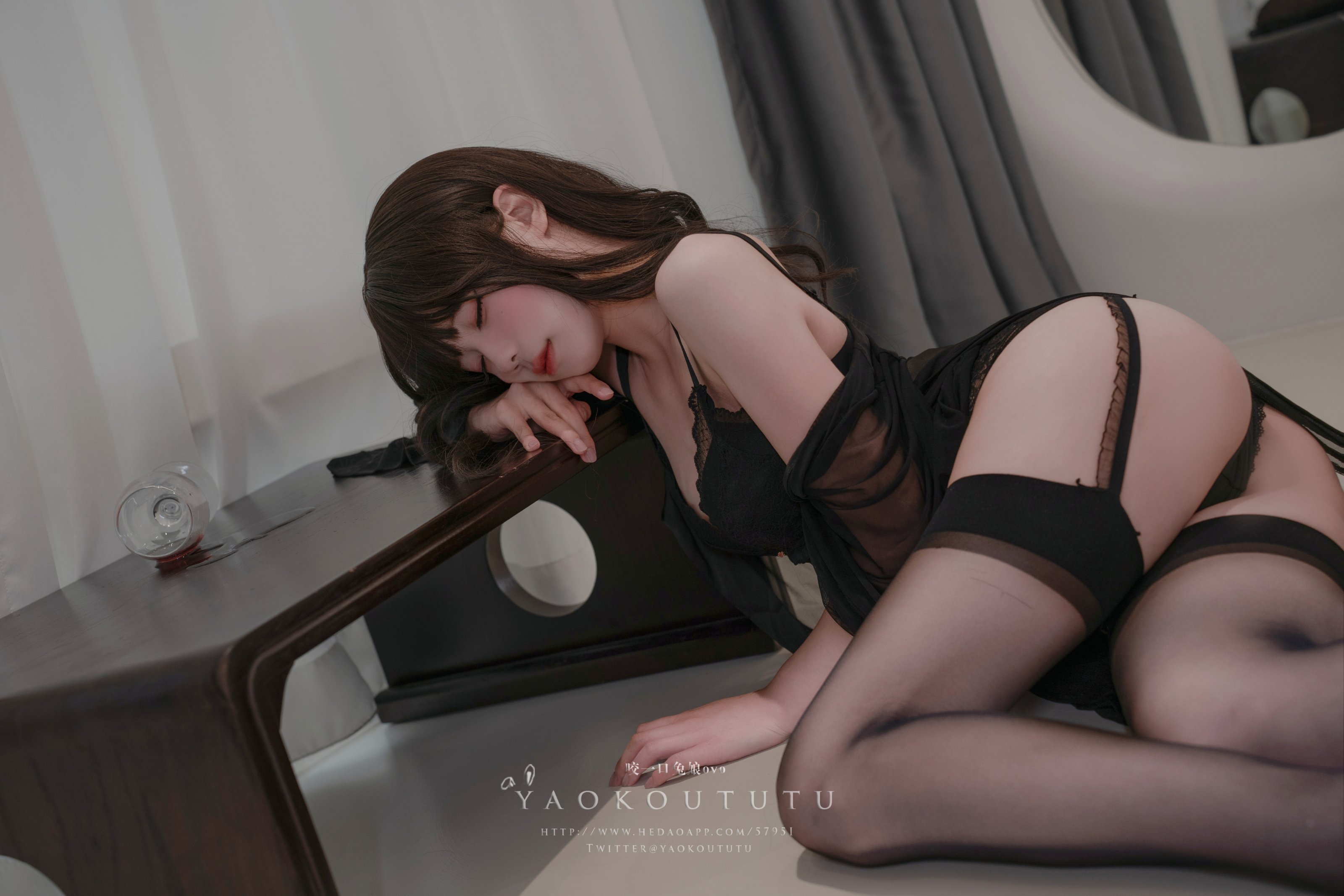 Bite a mouthful of Bunny Girl ovo - Tipsy Big Sister