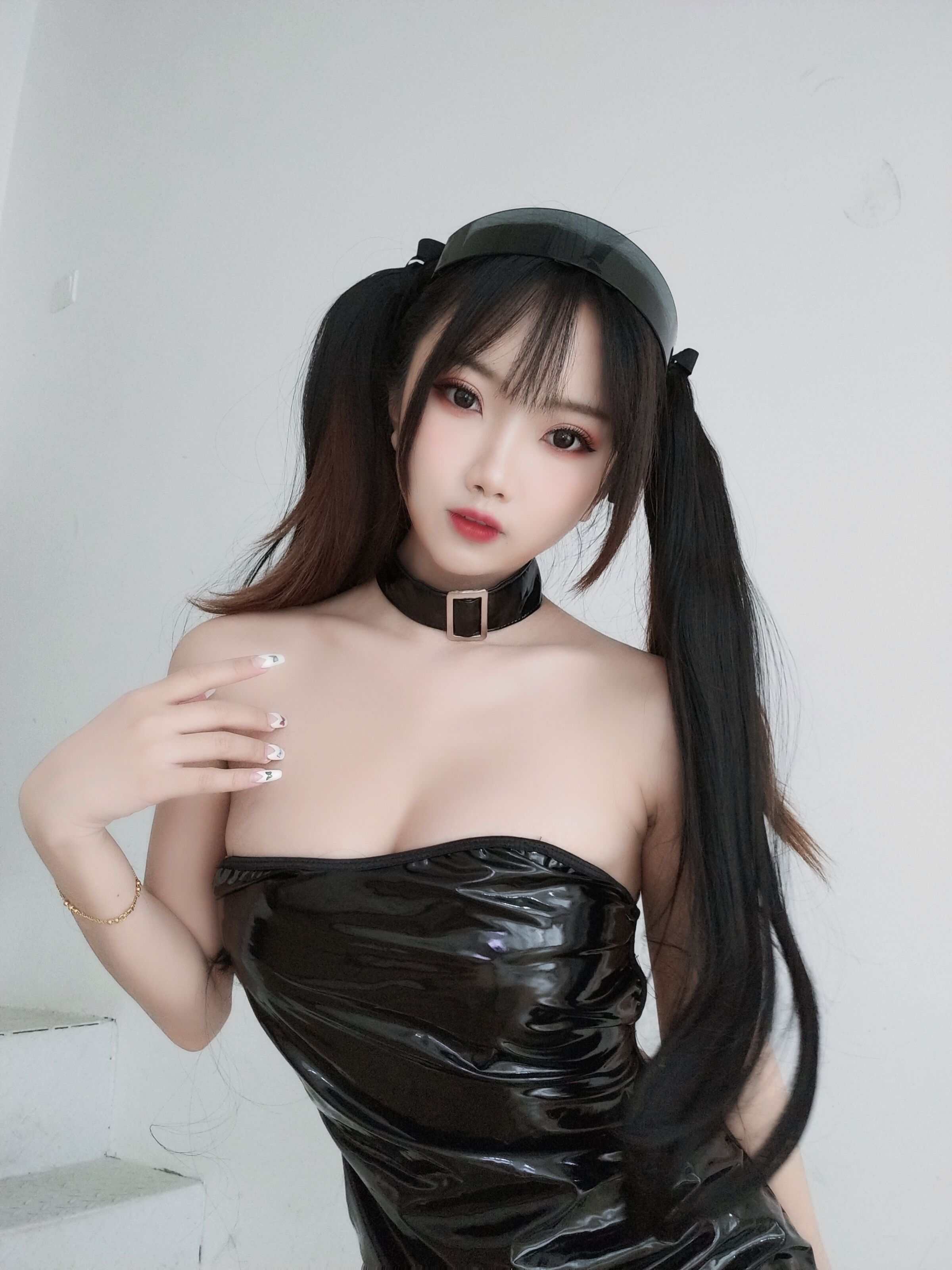 Quỷ Súc Yao áo latex