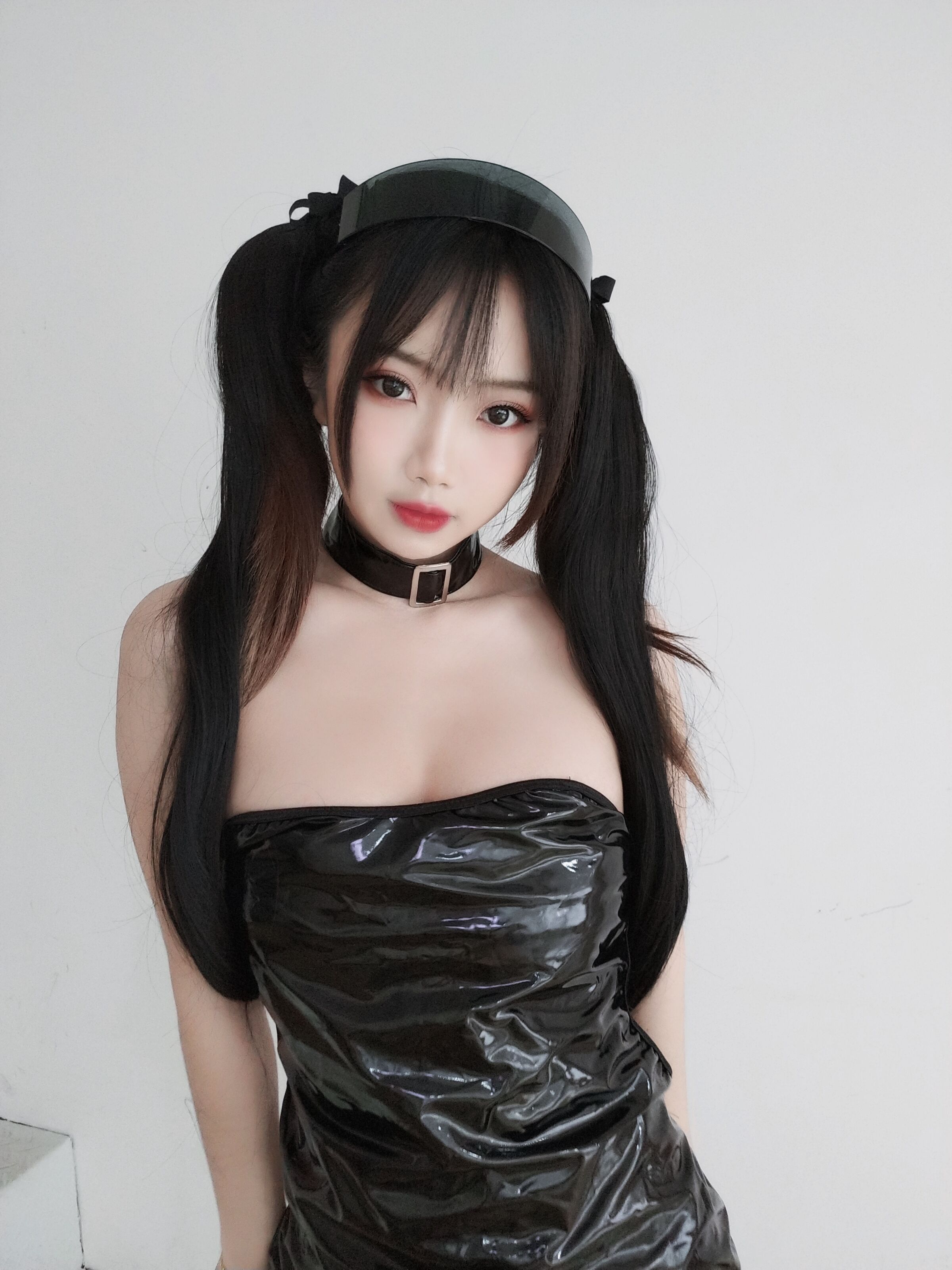 Quỷ Súc Yao áo latex