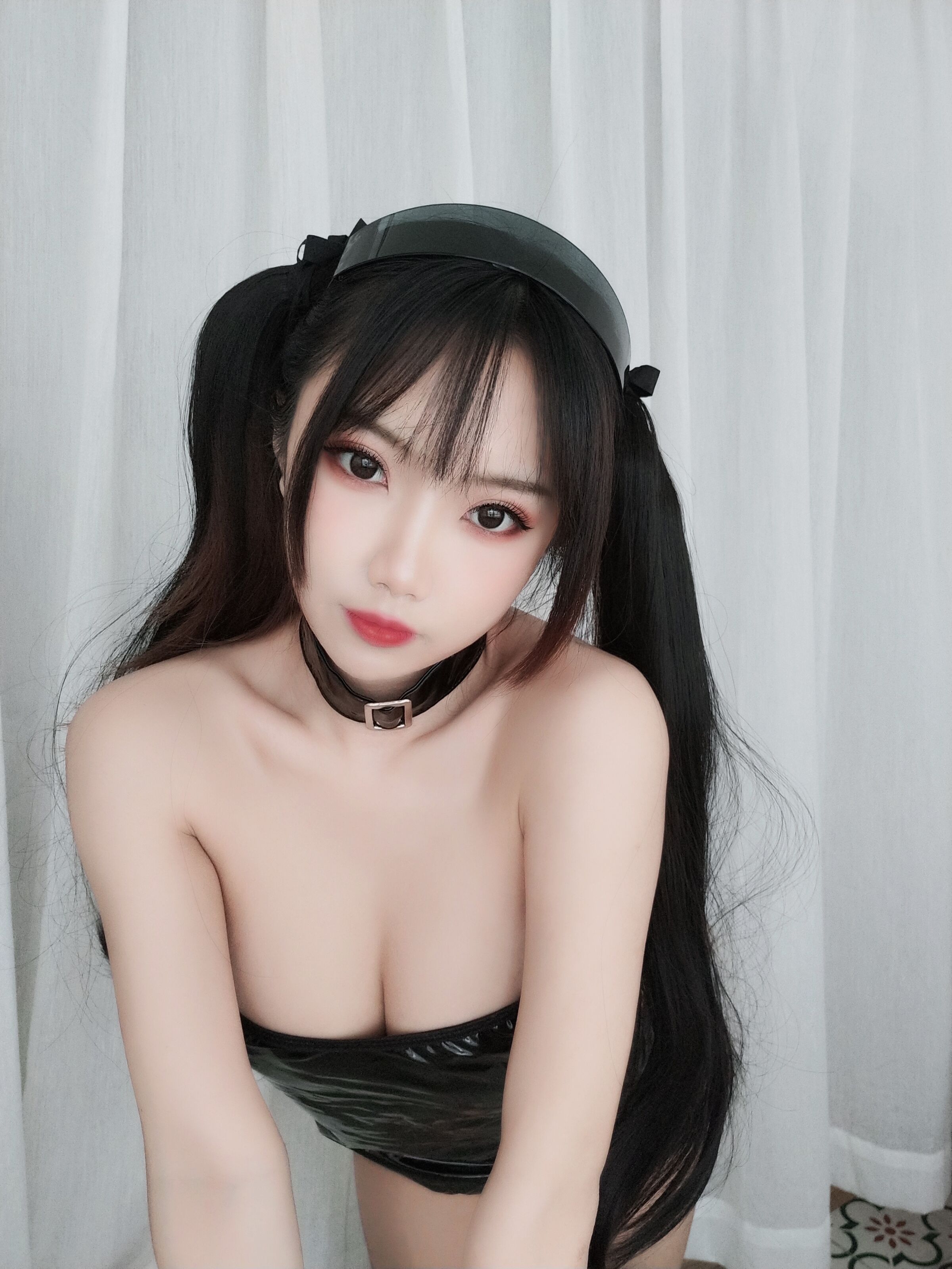 Quỷ Súc Yao áo latex