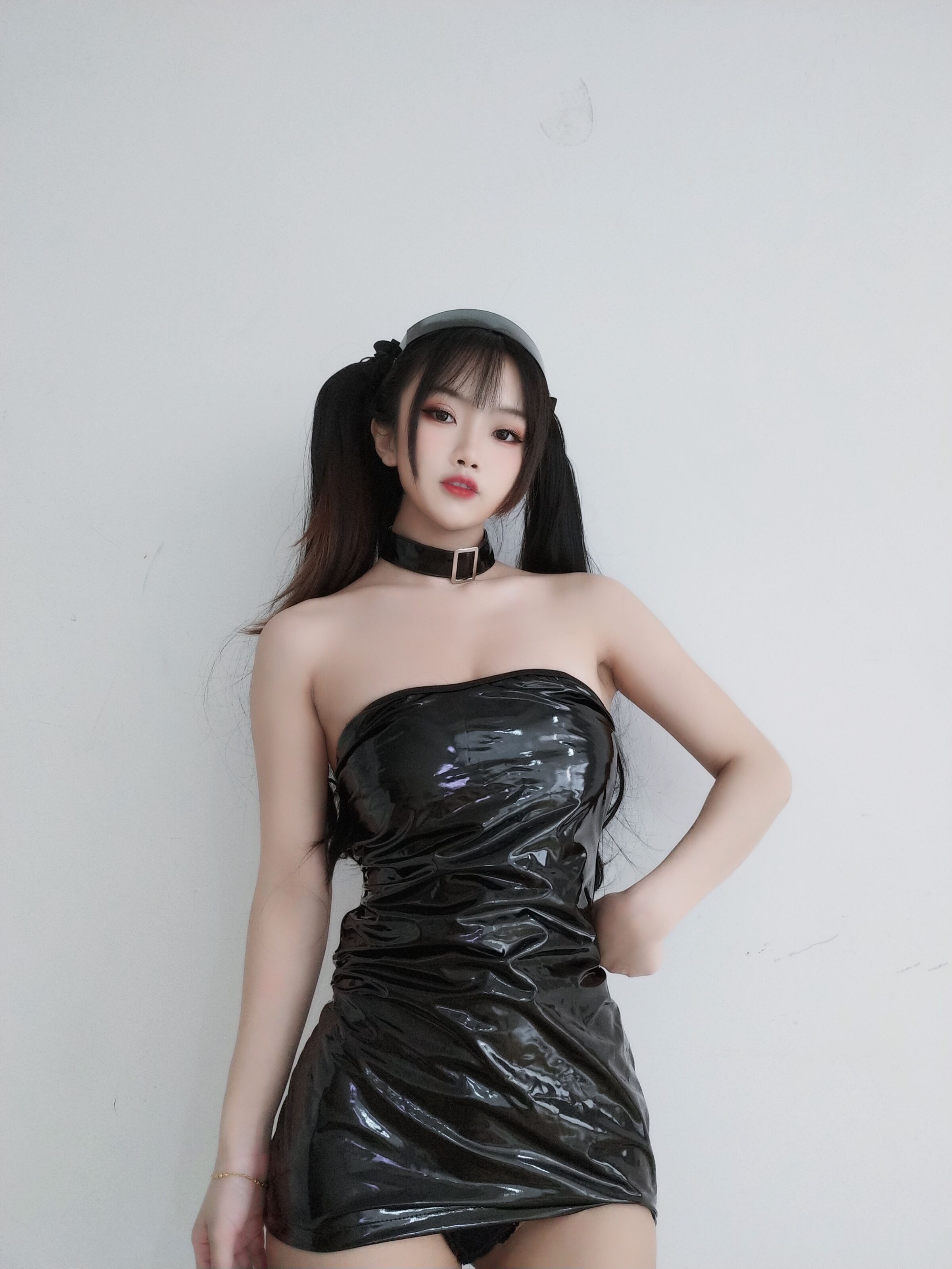 Quỷ Súc Yao áo latex