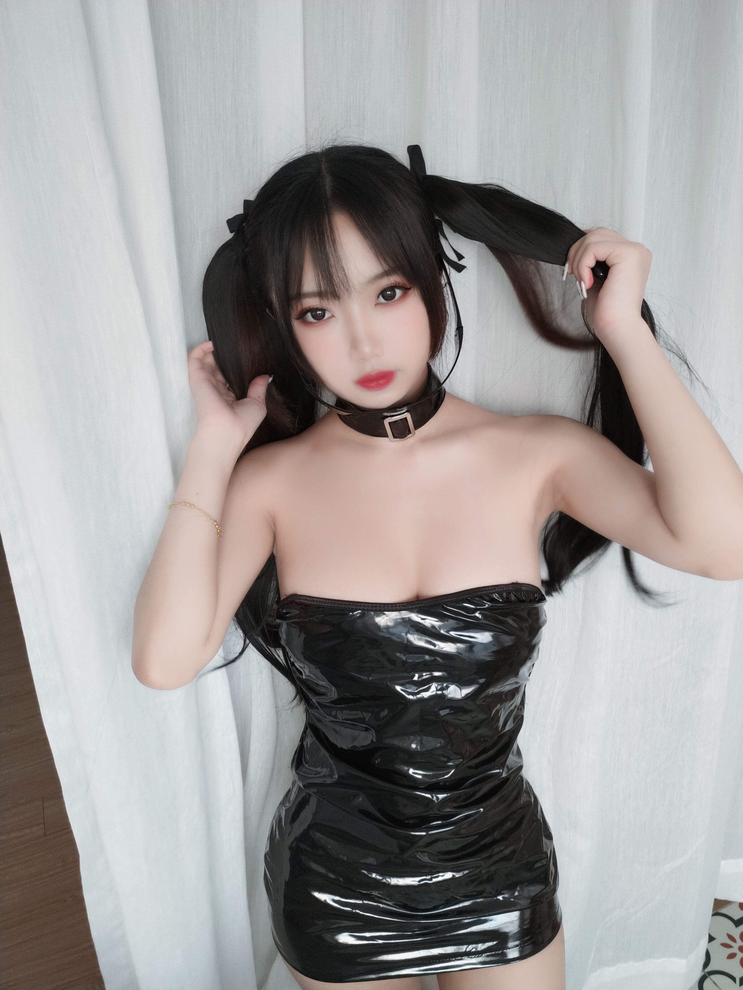 Quỷ Súc Yao áo latex