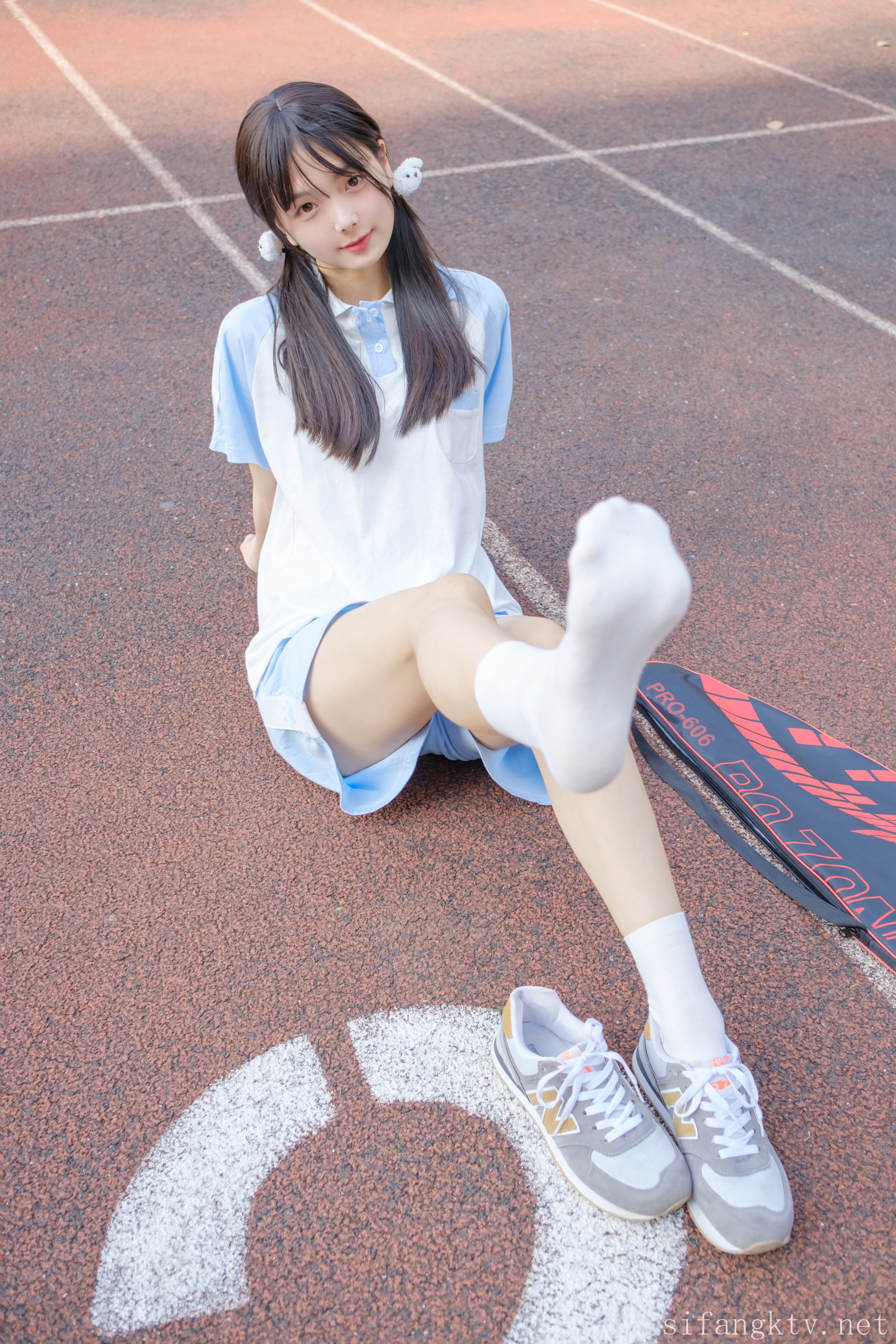 Bộ ảnh cosplay đồ thể thao Akanishi Yeye