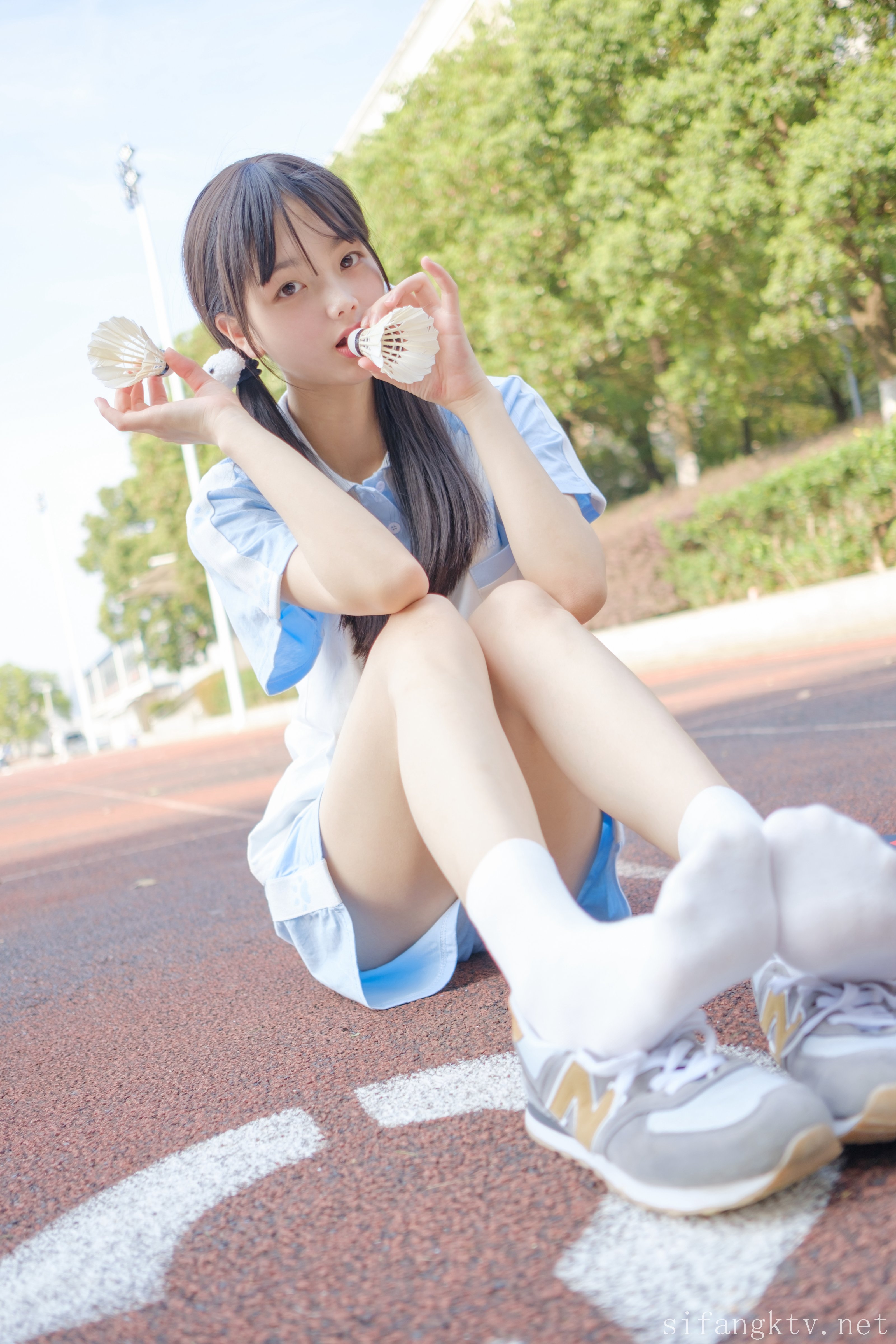 Bộ ảnh cosplay đồ thể thao Akanishi Yeye