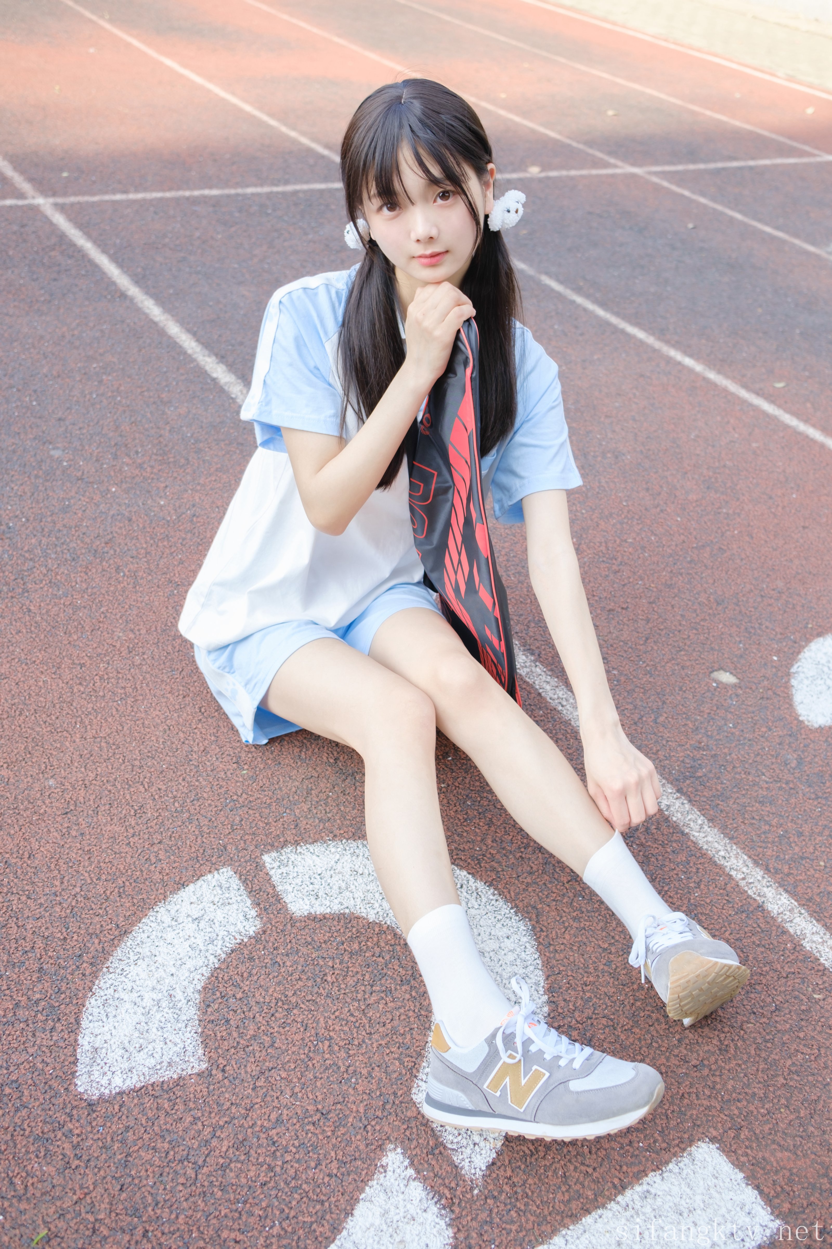 赤西夜夜运动服主题写真