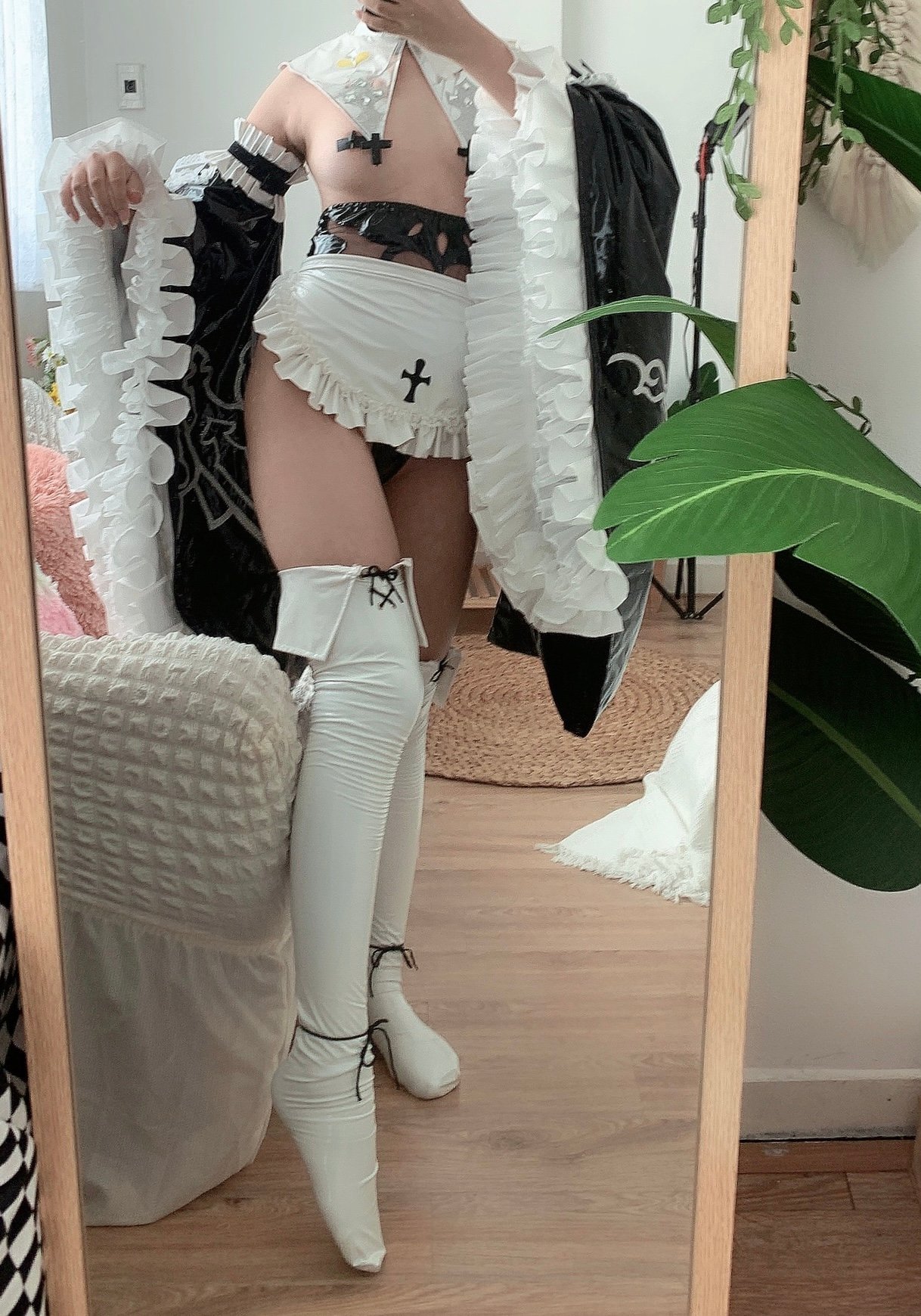 Azure - 2B Người hầu