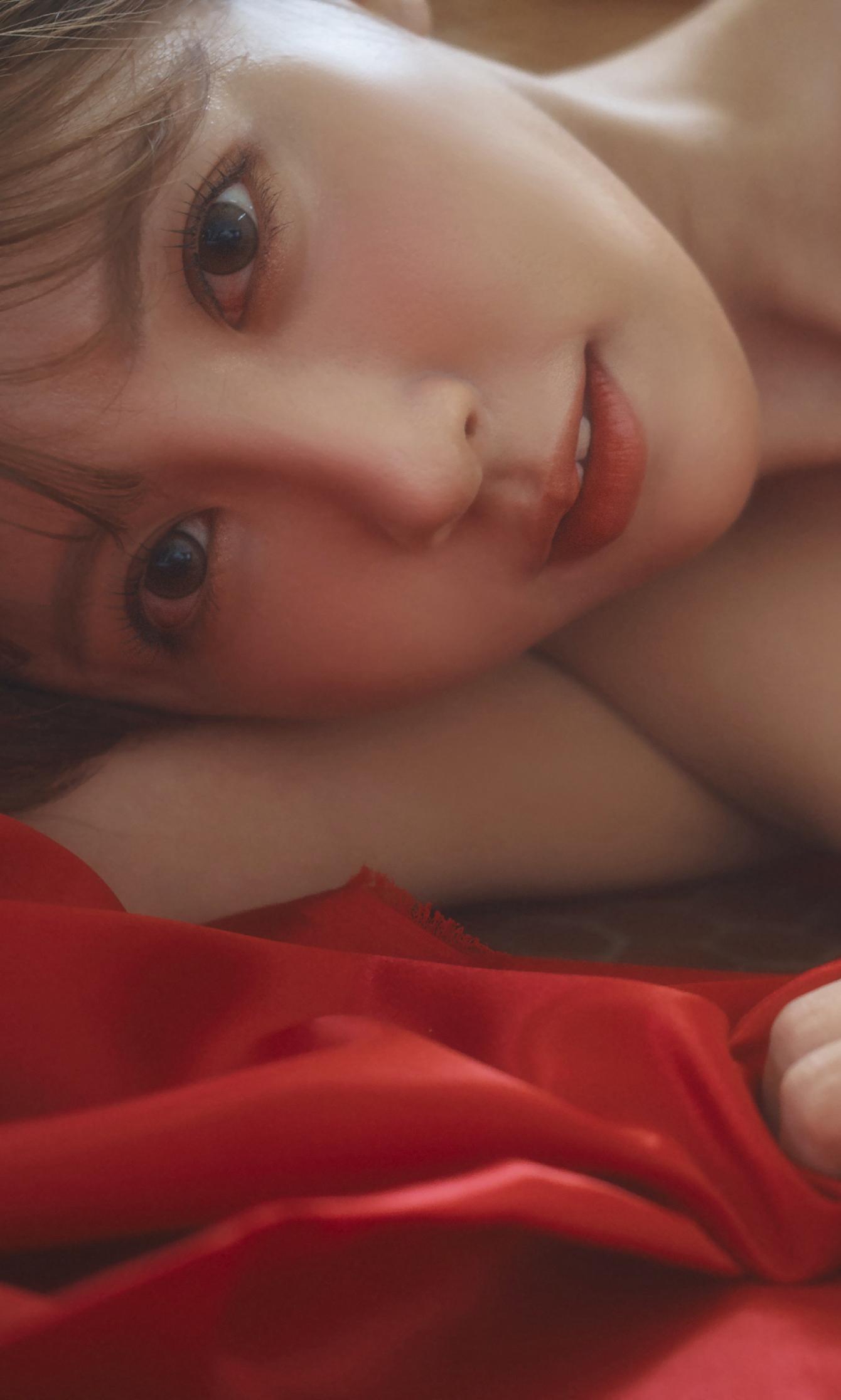 Yua Mikami Photobook "Your DOLL" 100P