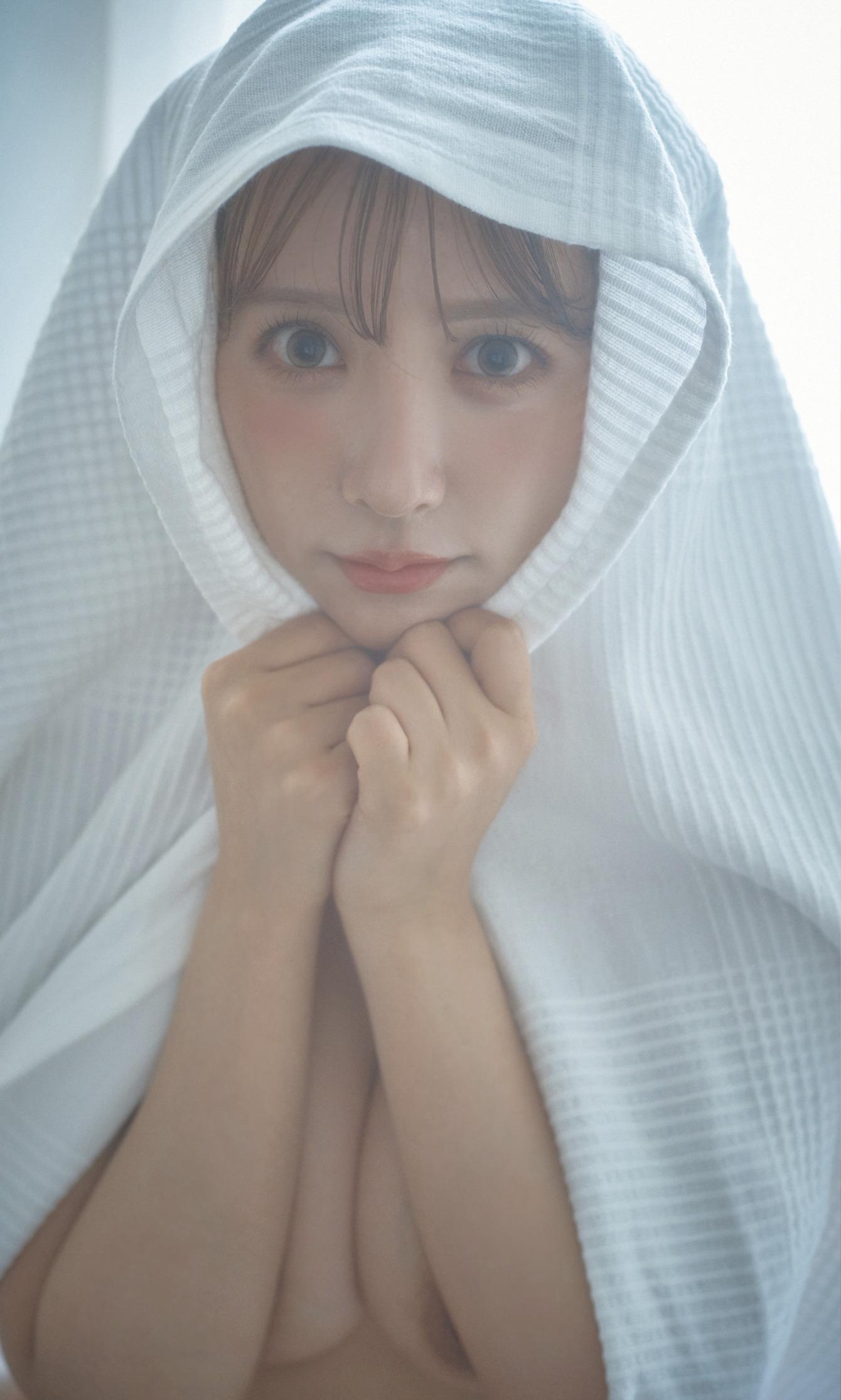 Yua Mikami Photobook "Your DOLL" 100P