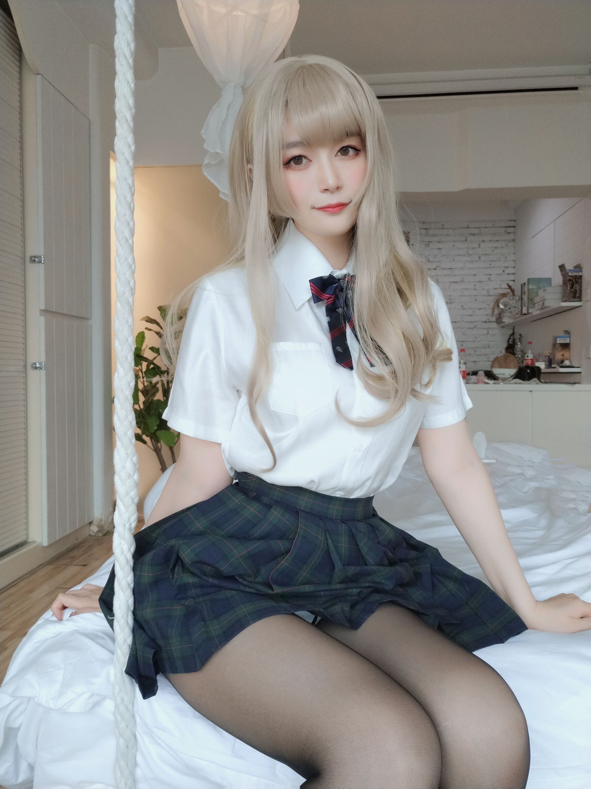 바이인81] 회색 공간