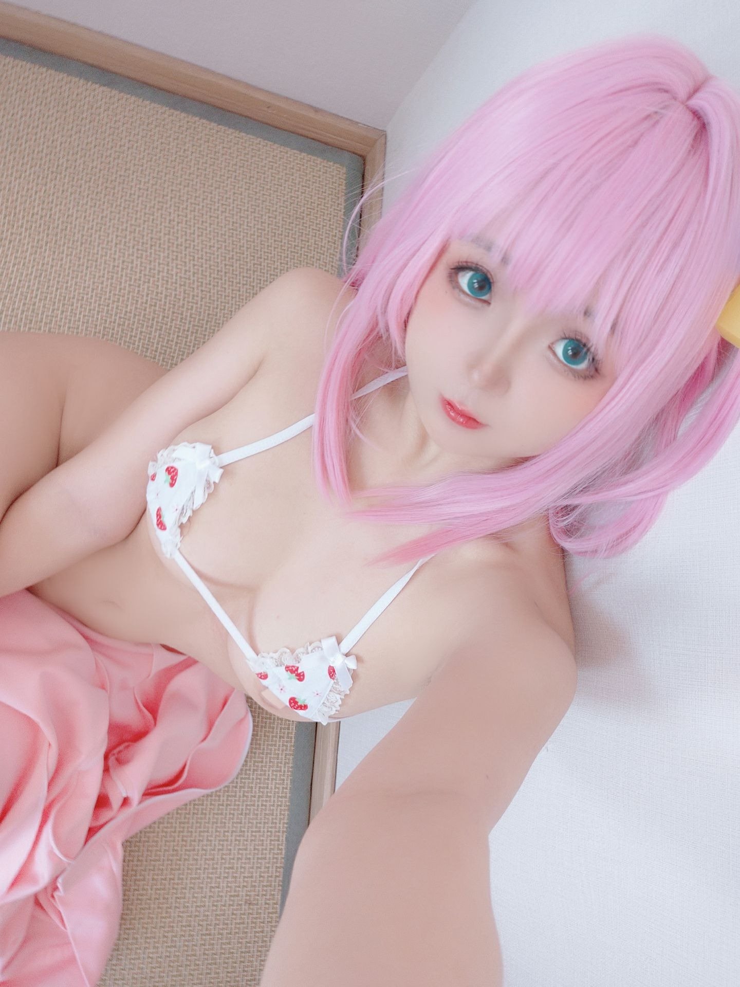 Ri Nai Jiao - Little Loneliness