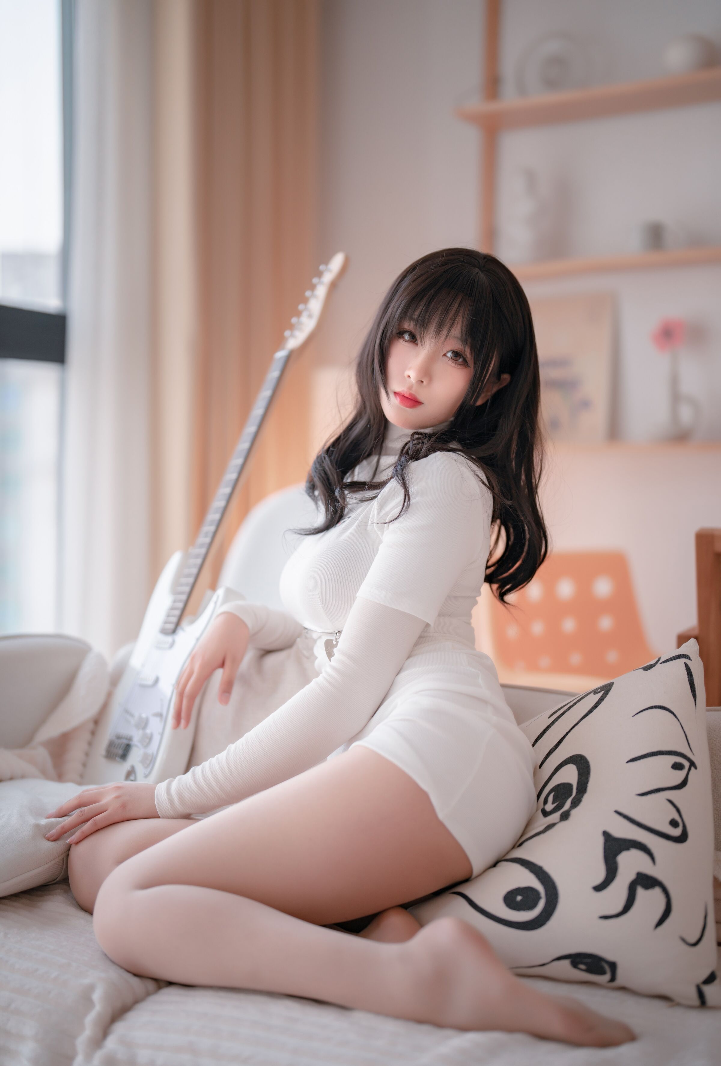 Huyền Tiêu chị học - Ghita em gái thịt xé bộ