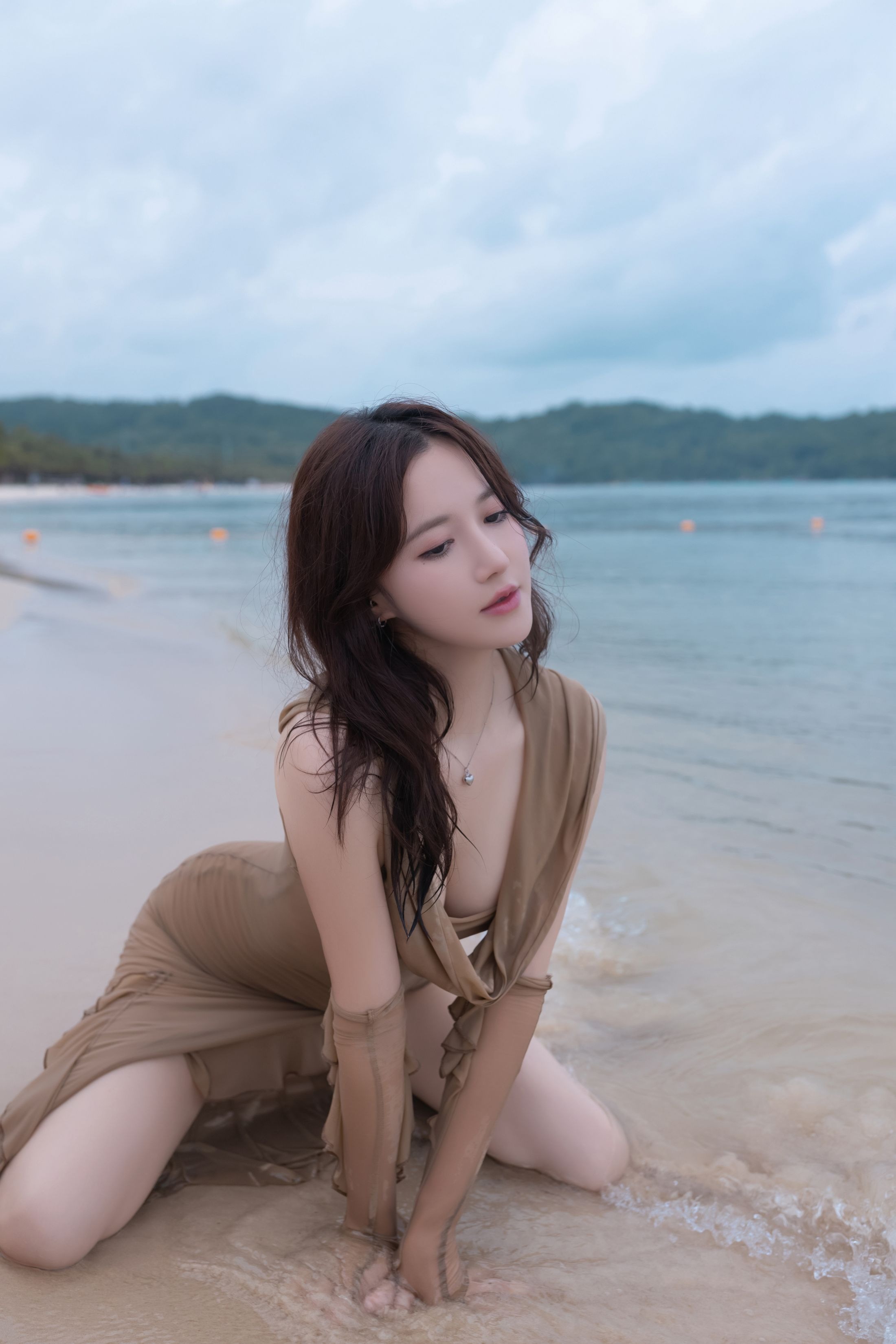 Yuzi Jiang Fish - Bãi biển sau mưa 107P