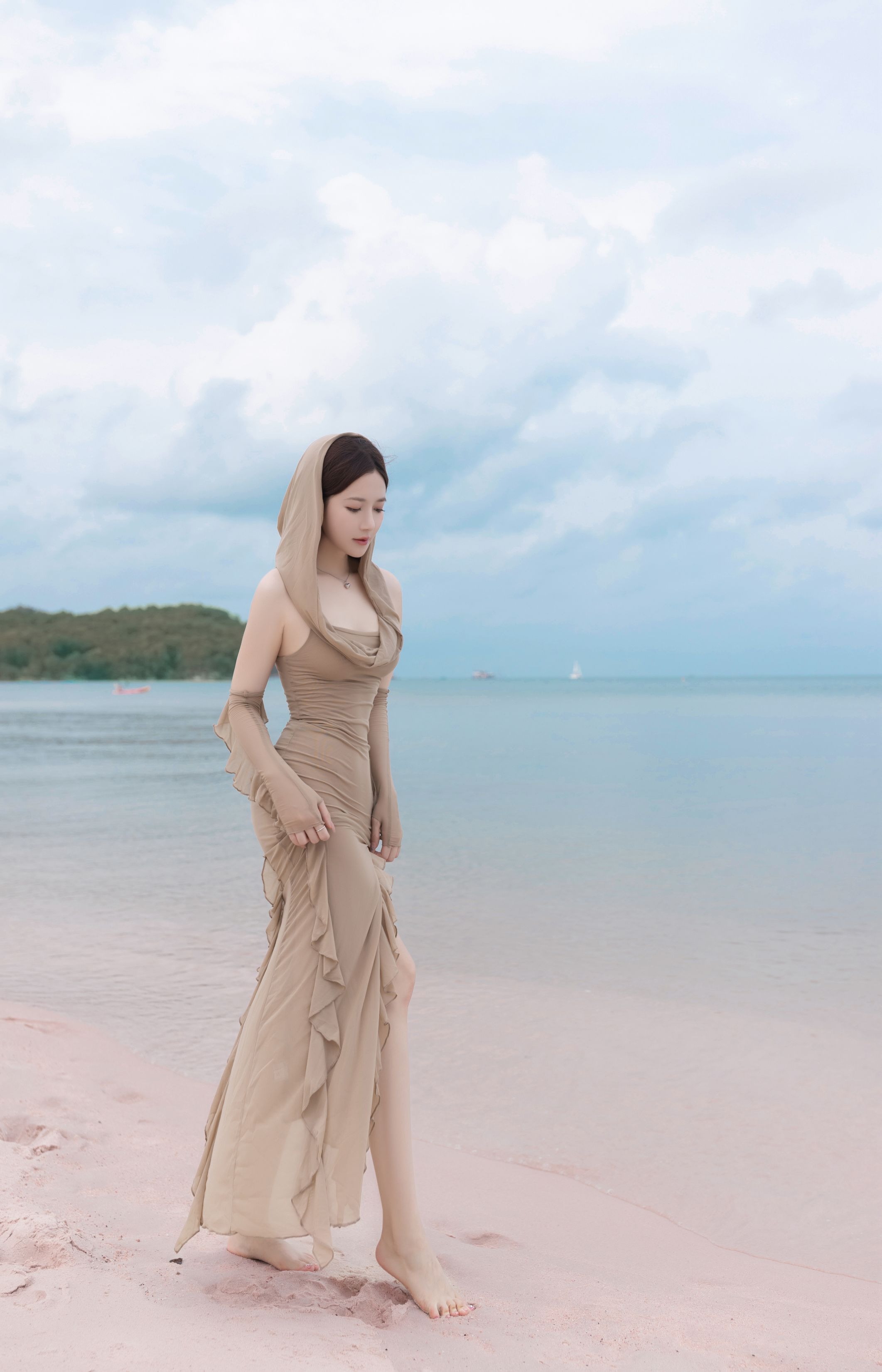 鱼子酱Fish - 雨后海滩 107P