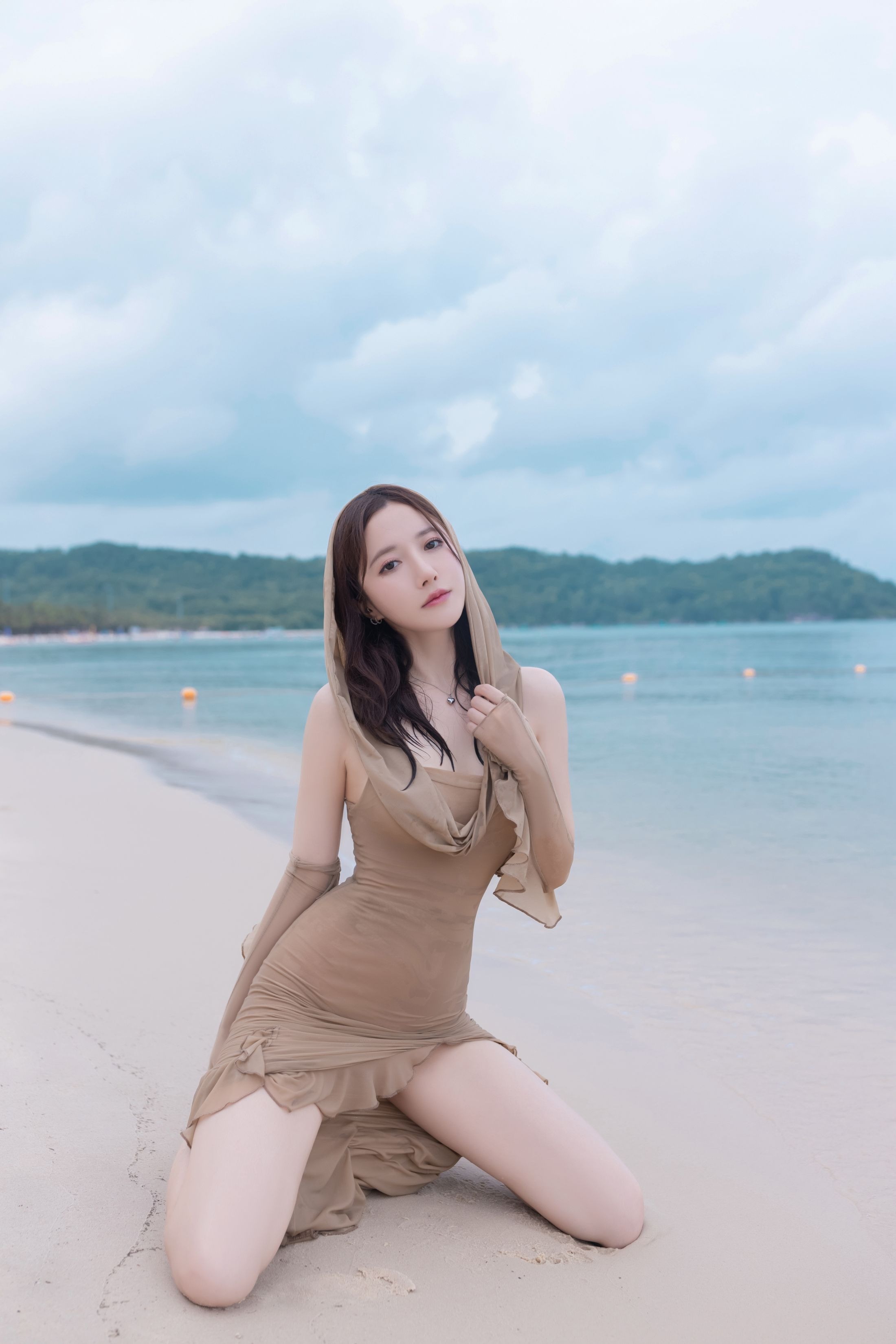 Yuzi Jiang Fish - Bãi biển sau mưa 107P
