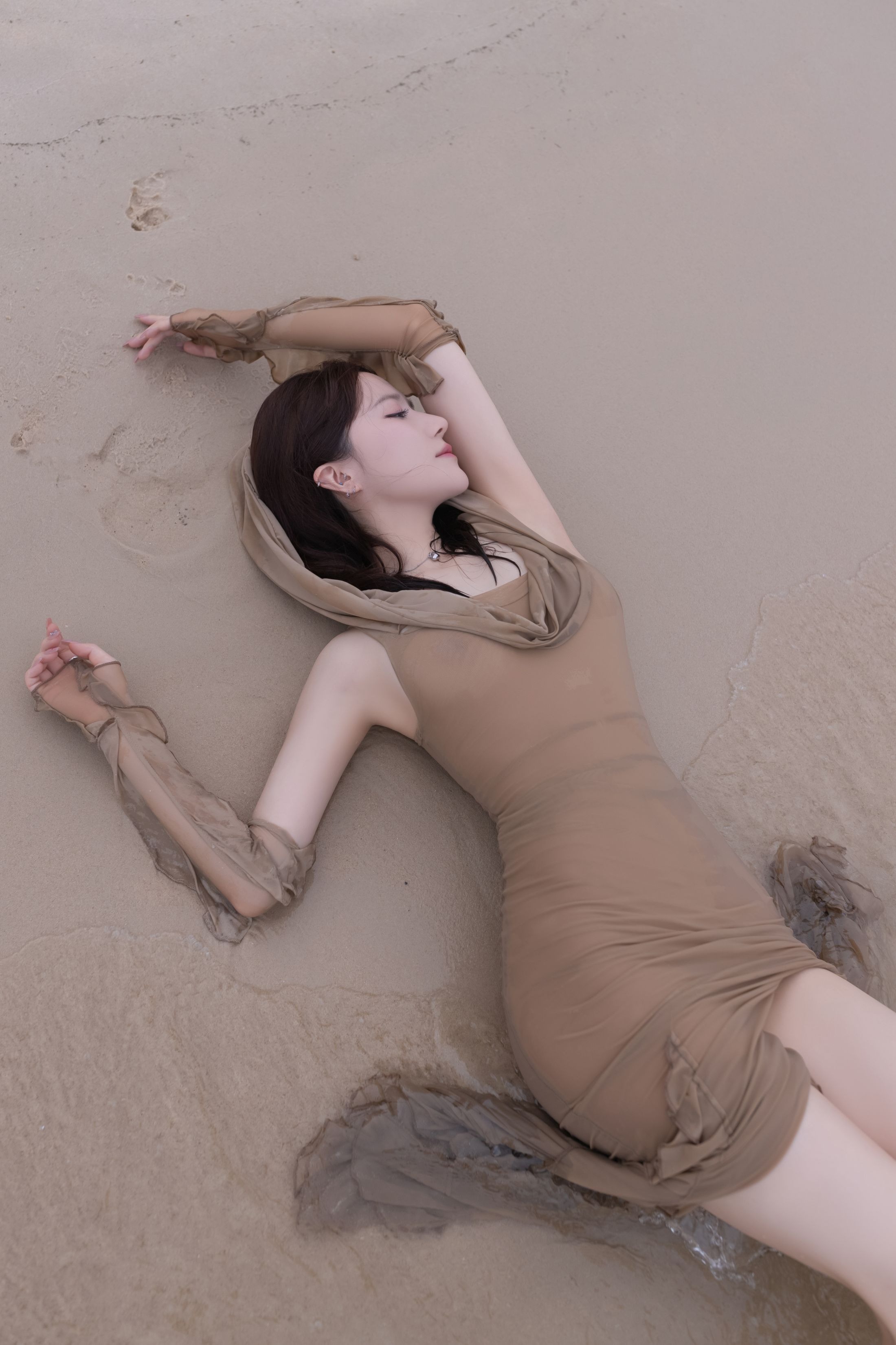 Yuzi Jiang Fish - Bãi biển sau mưa 107P