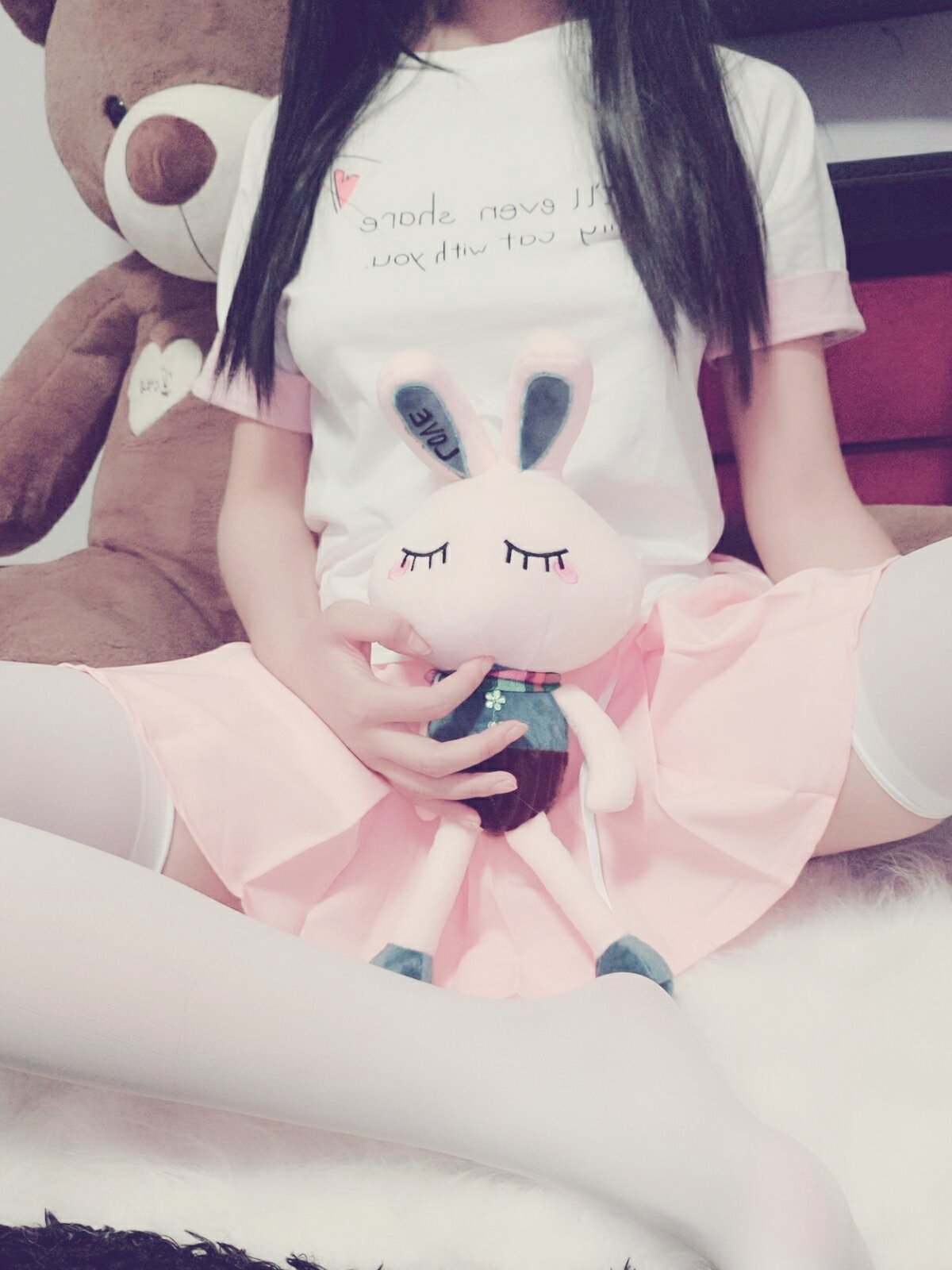 Qian Wu Ying Luo - Cute Rabbit