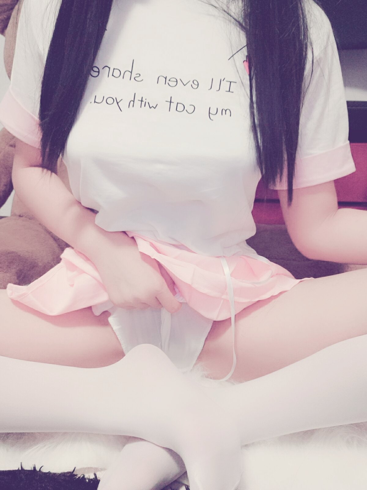 Qian Wu Ying Luo - Cute Rabbit