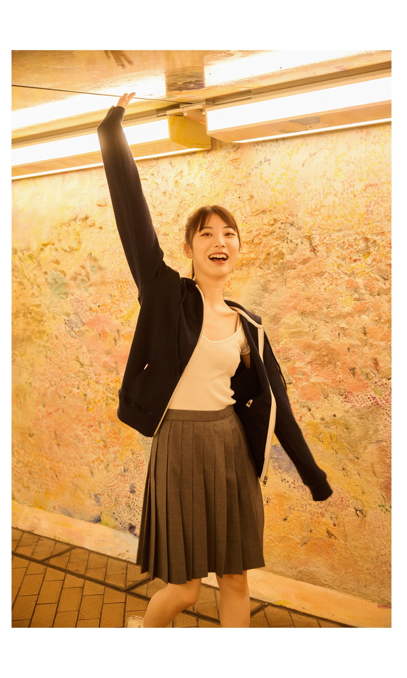 石川澪写真集「ボクとカノジョの始まりの日」89P