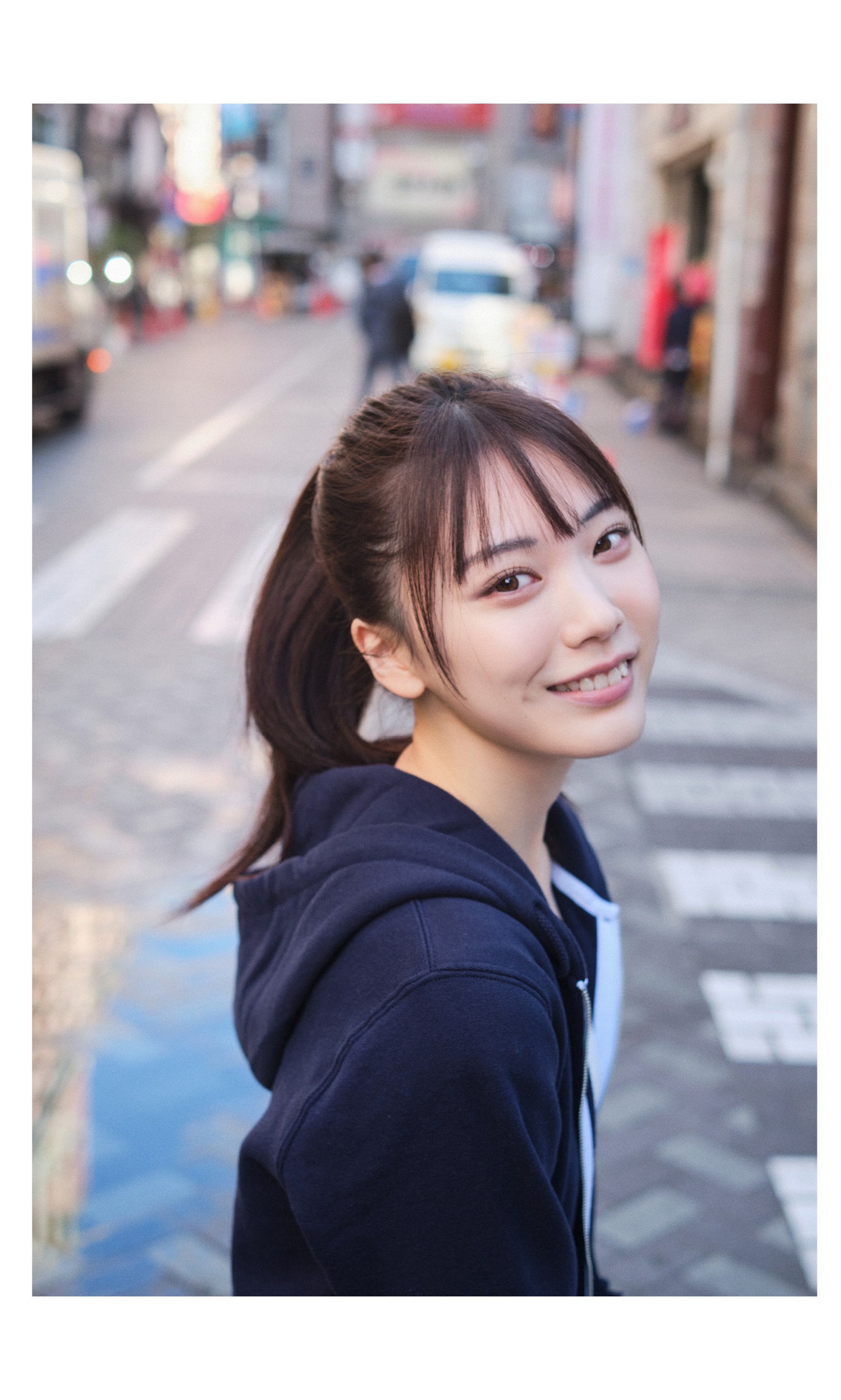 石川澪写真集「ボクとカノジョの始まりの日」89P