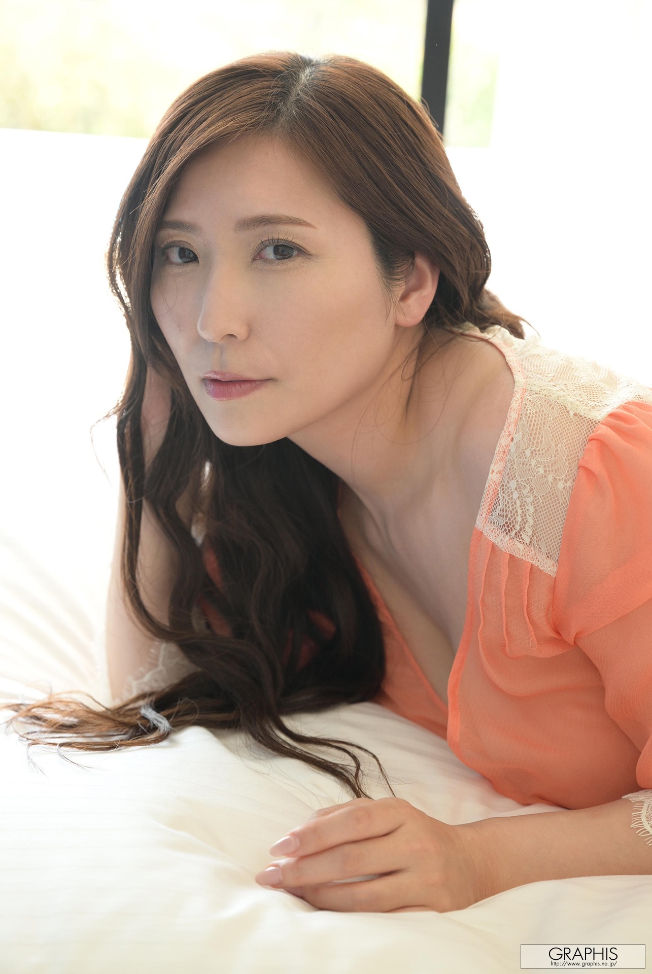 [Graphis] Gals - Yuna Shina 椎名ゆな Reunion 141P